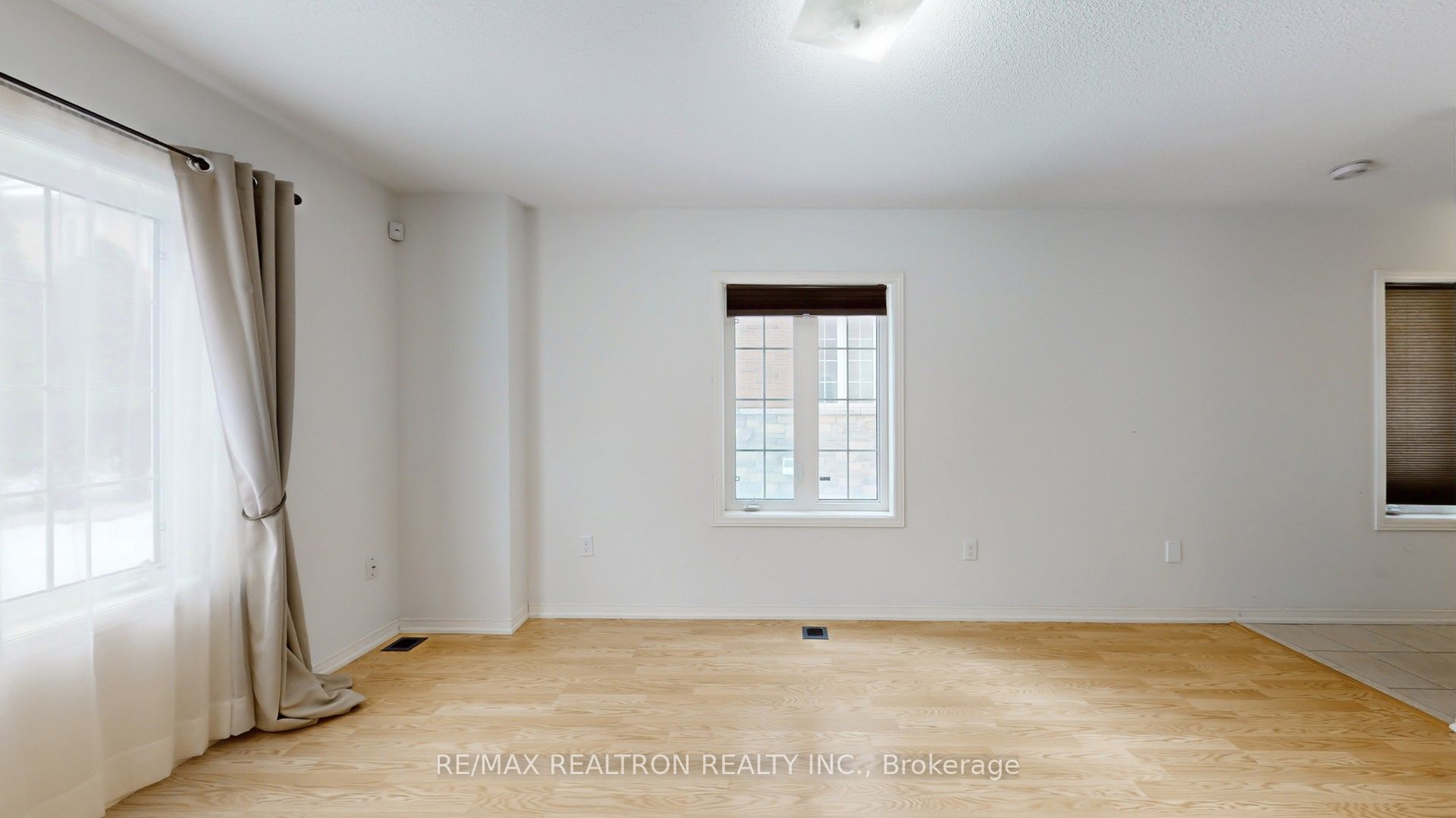 16 Eastern Skies Way Property Photo 39