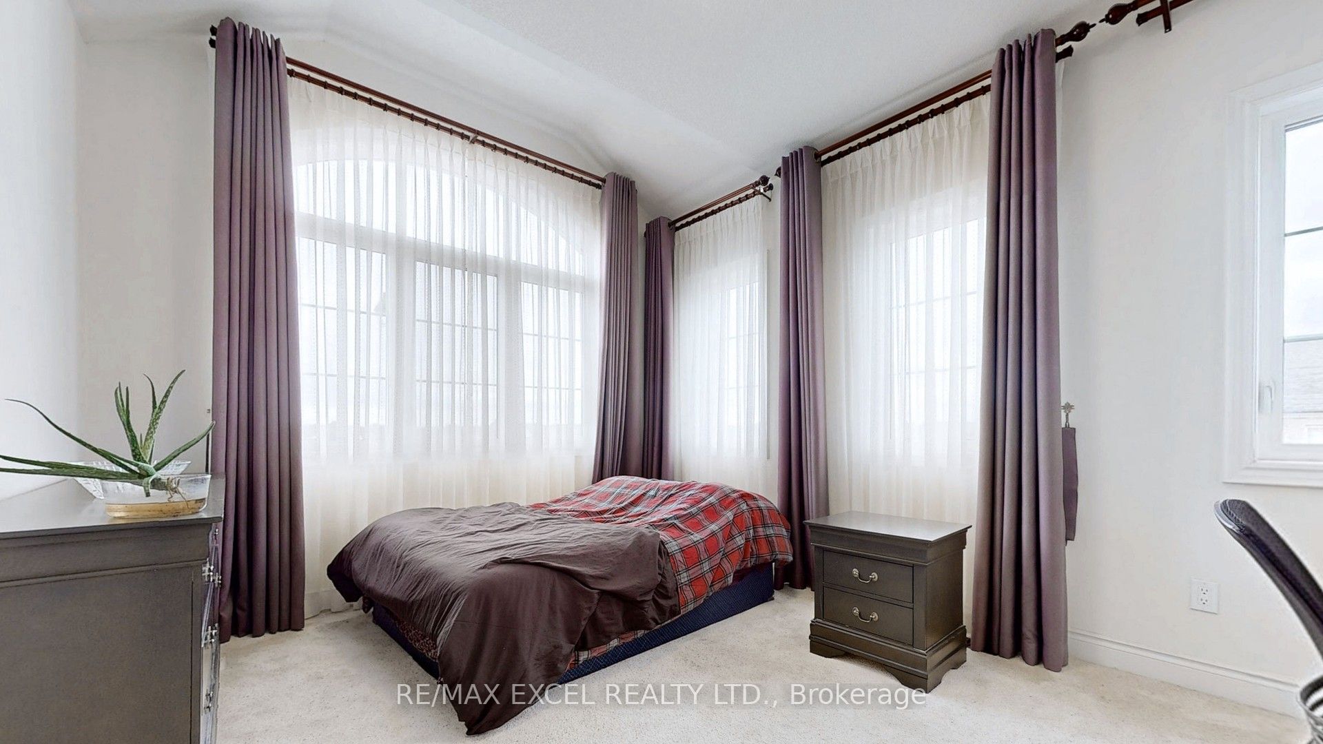 42 Robert Baldwin Boulevard Property Photo 32