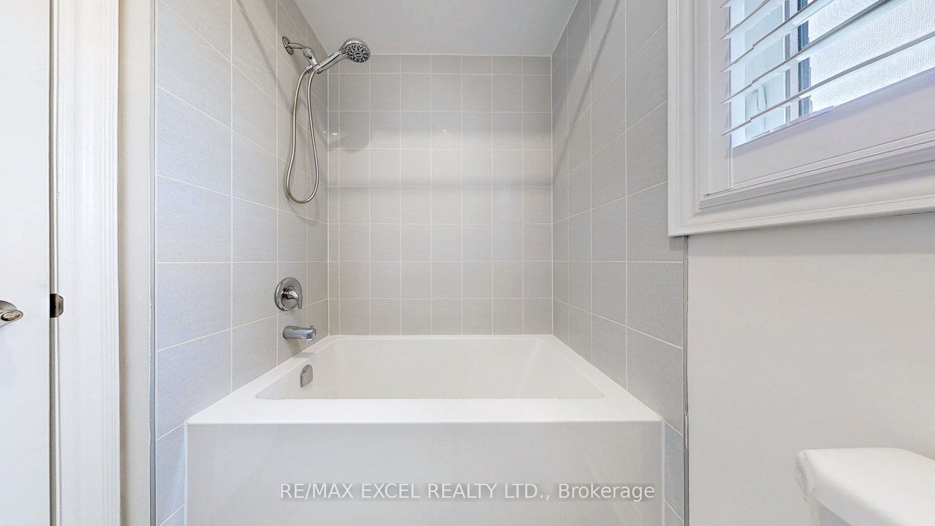 42 Robert Baldwin Boulevard Property Photo 38