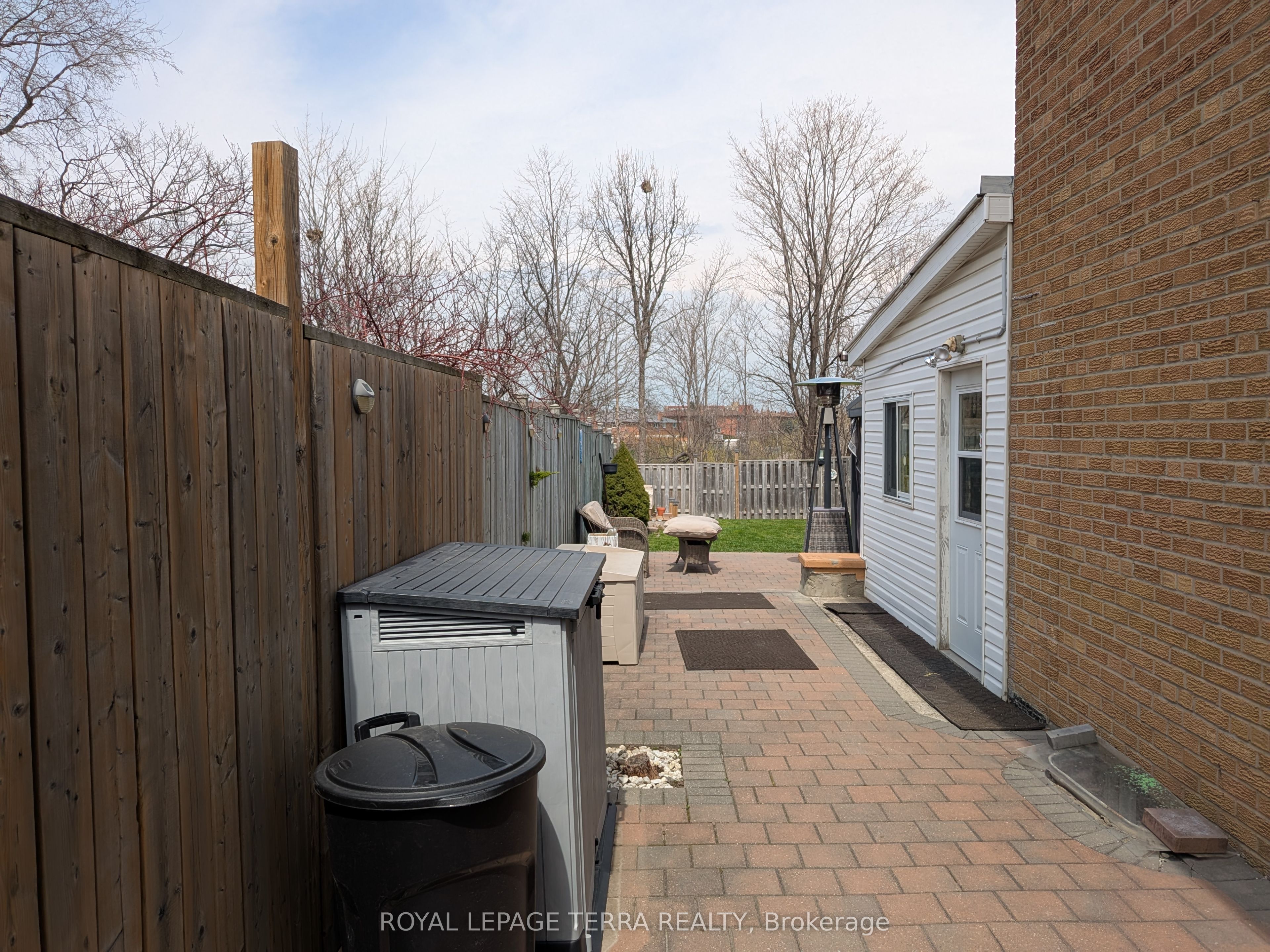 174 Andrew Park Property Photo 4