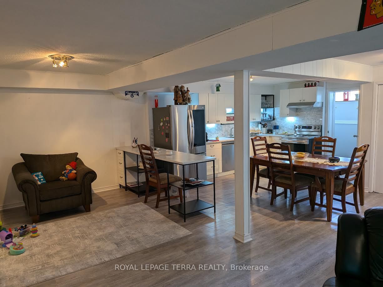 174 Andrew Park Property Photo 30
