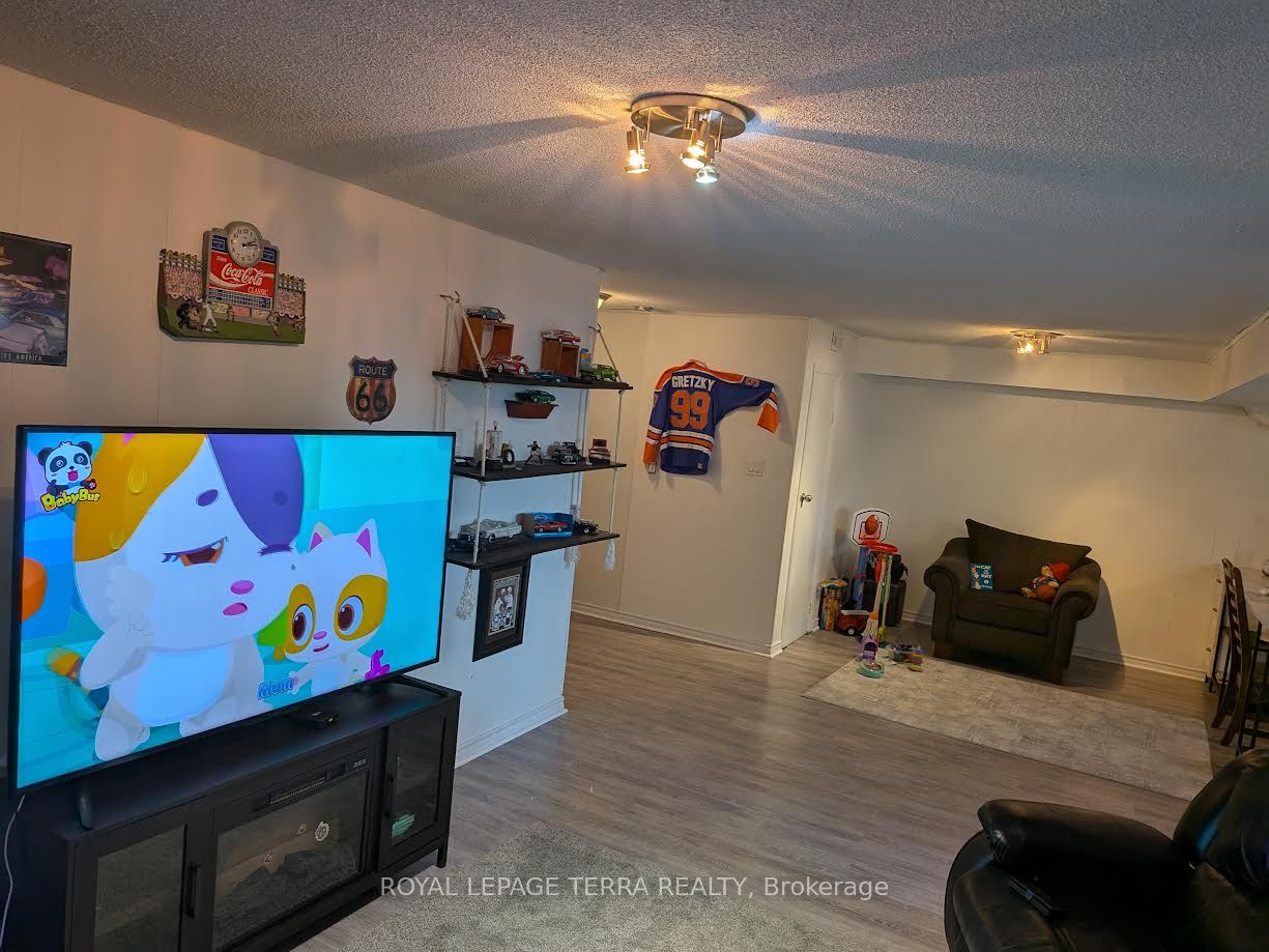 174 Andrew Park Property Photo 34