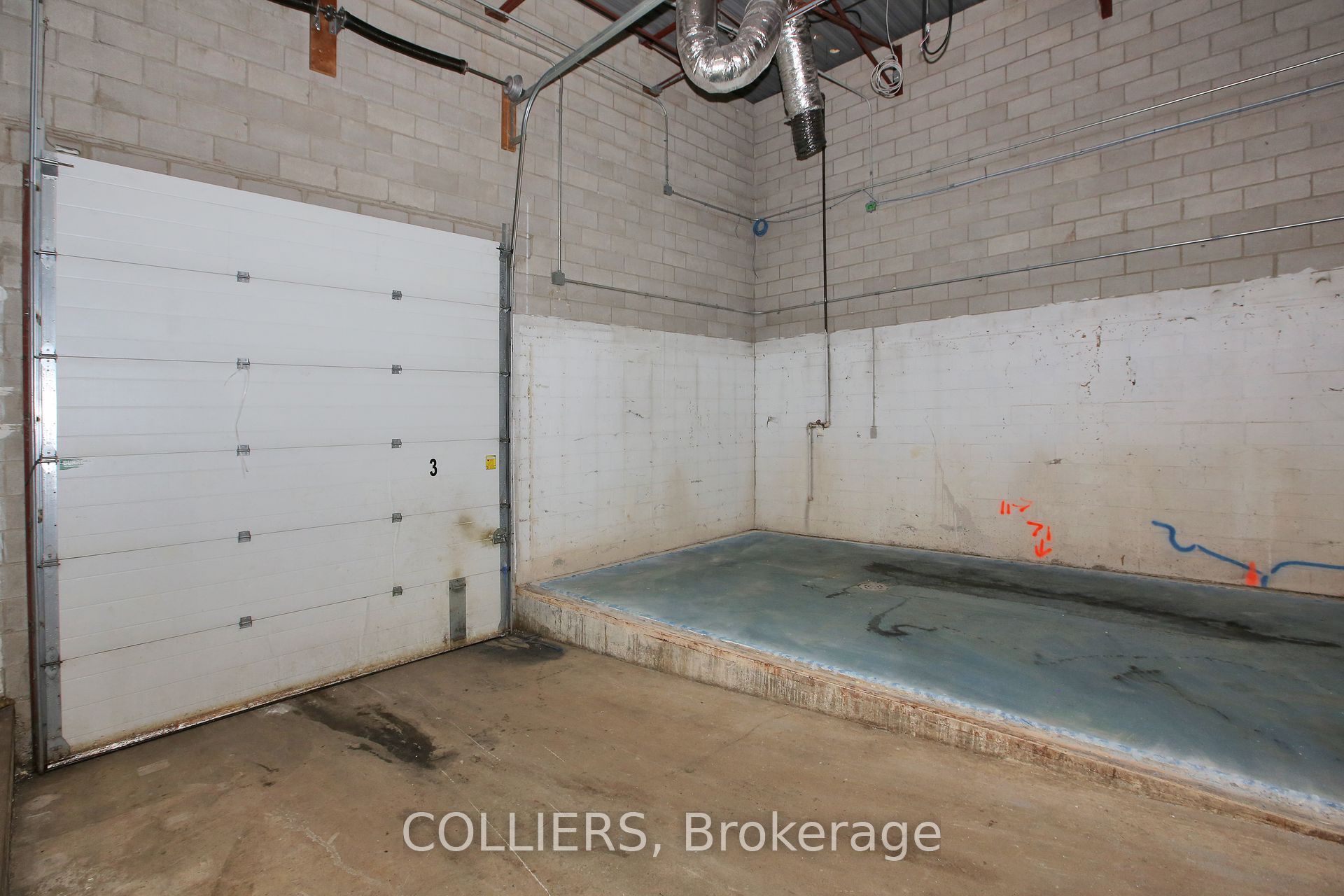 #13 - 270 Pennsylvania Avenue Property Photo 5