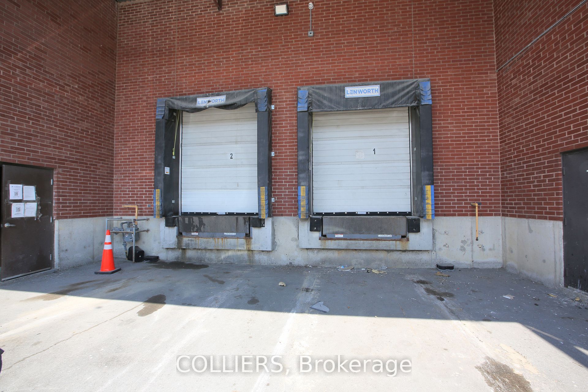 #13 - 270 Pennsylvania Avenue Property Photo 13