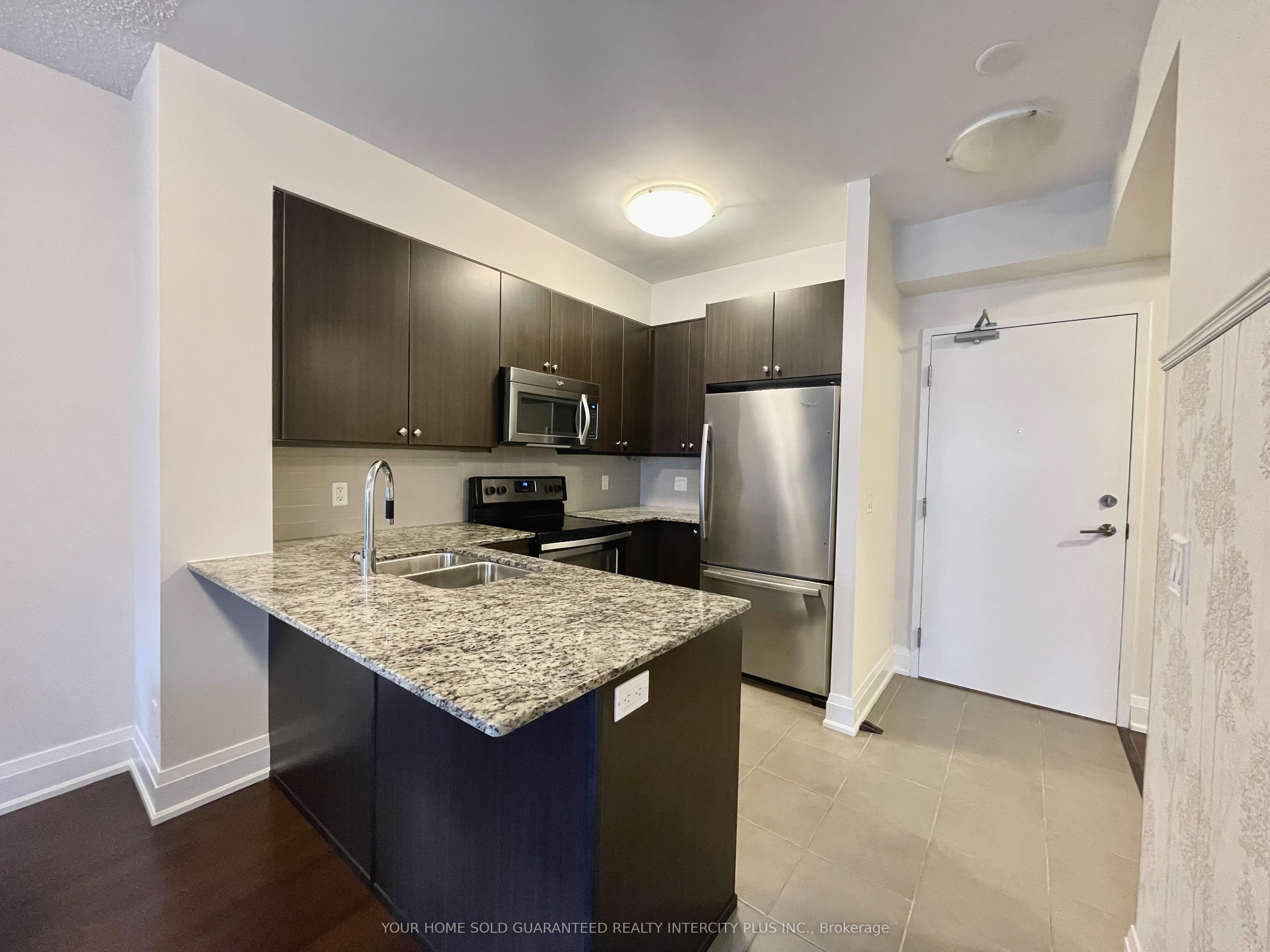 8302 Islington Avenue 516 Property Photo 7