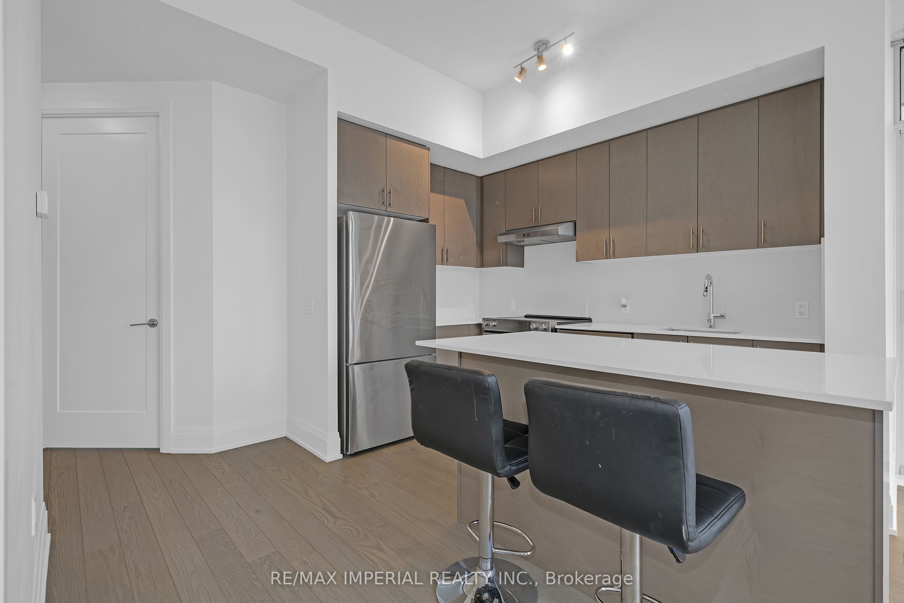 9000 Jane Street Ph106 Property Photo 5