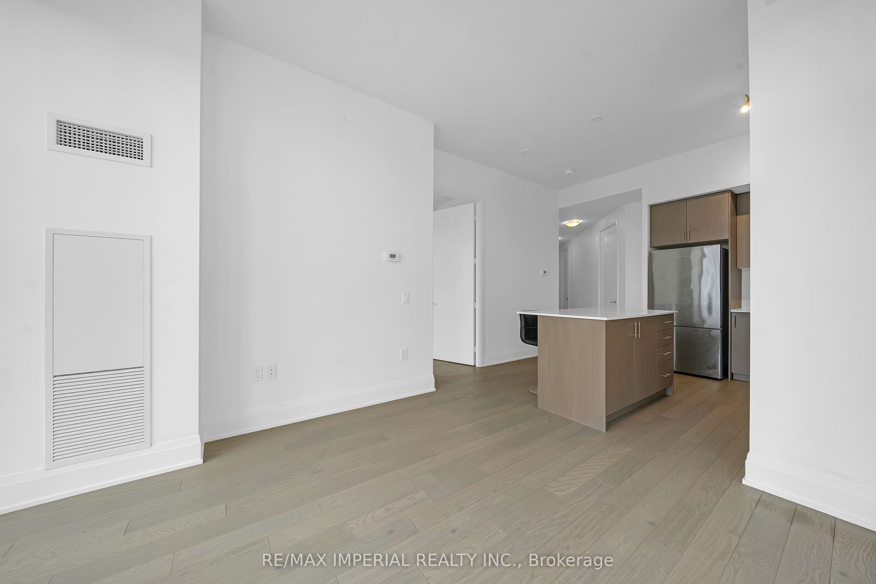 9000 Jane Street Ph106 Property Photo 10