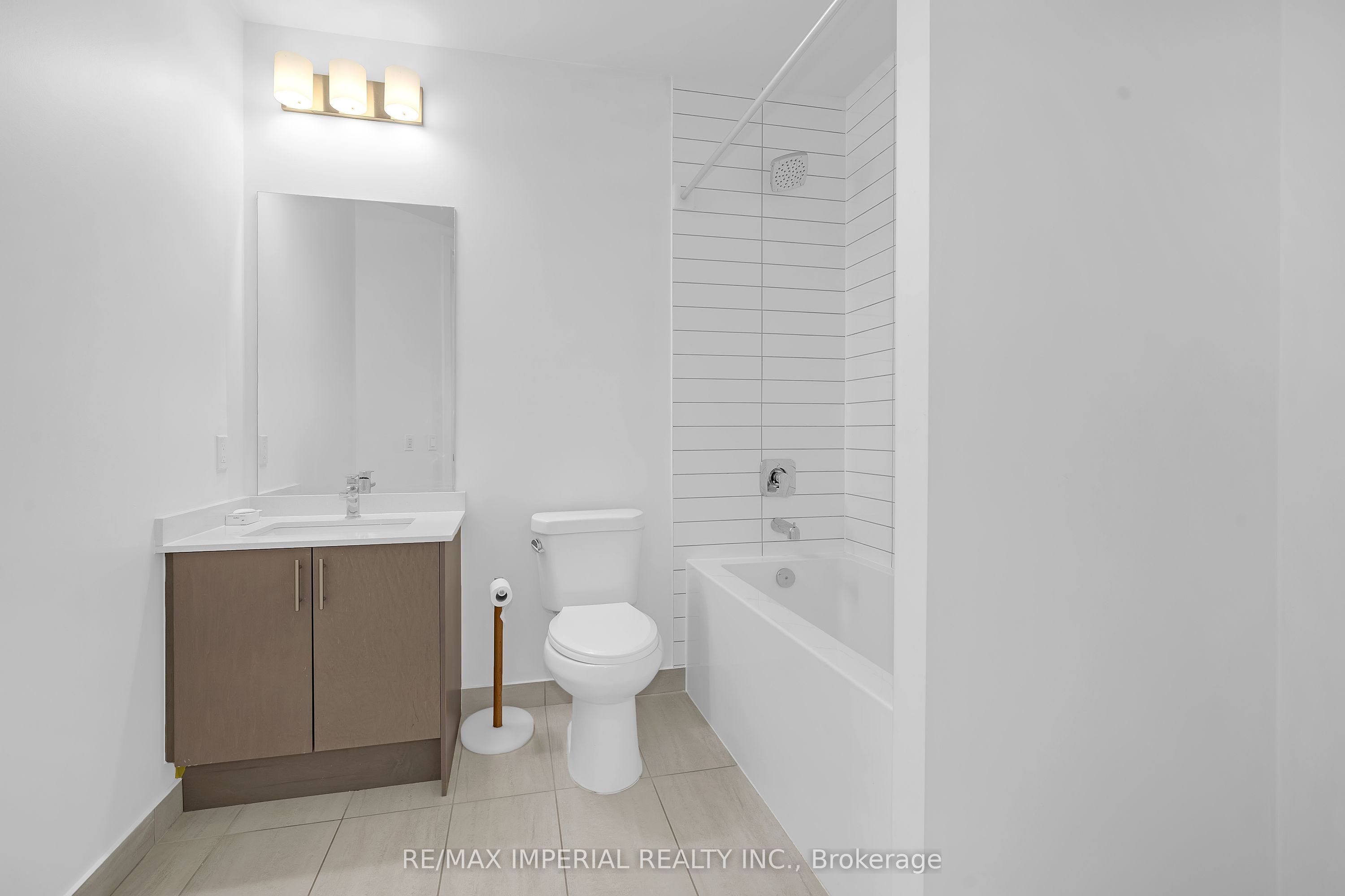 9000 Jane Street Ph106 Property Photo 18