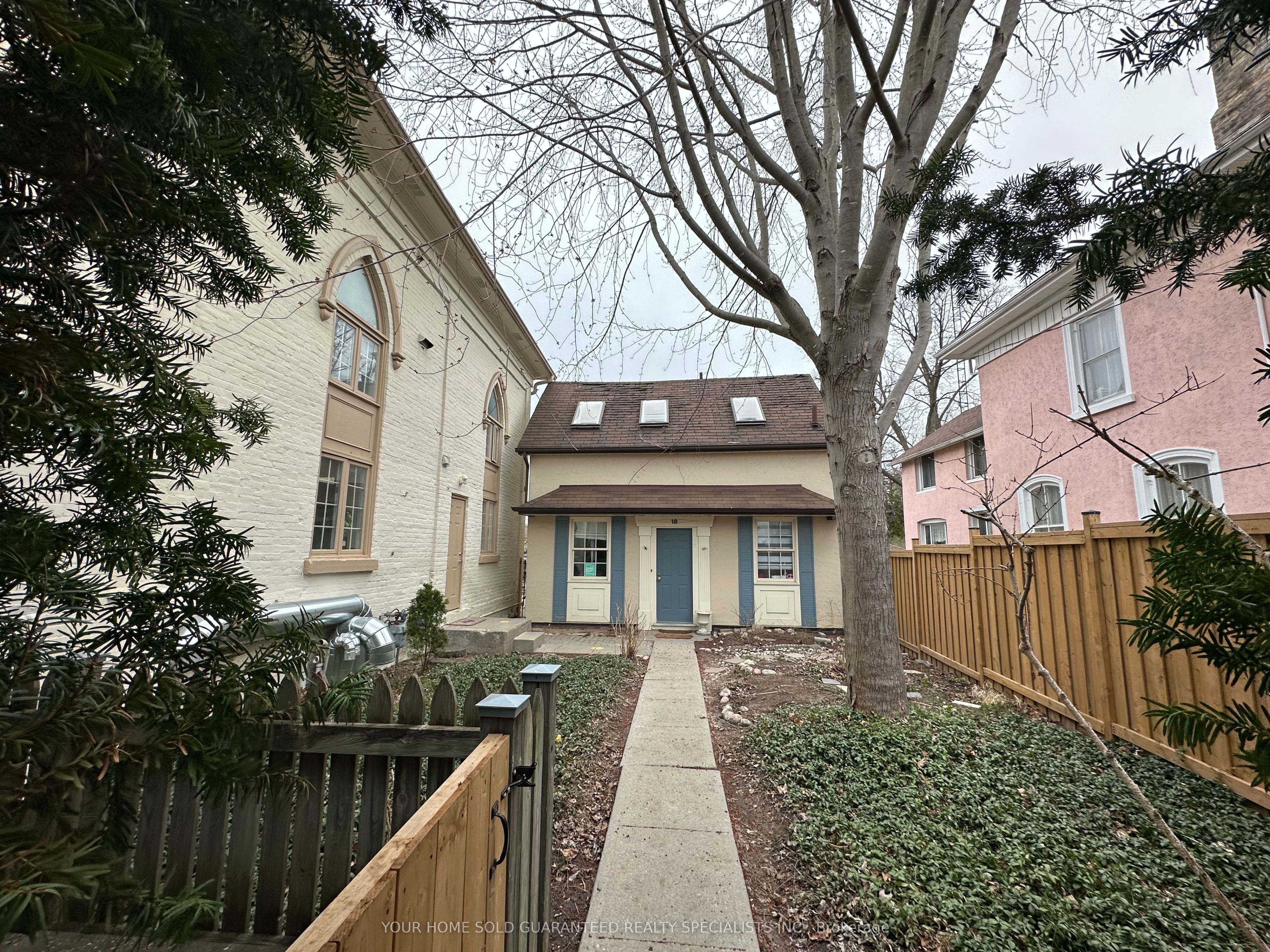 16-18 Mosley Street Property Photo 4