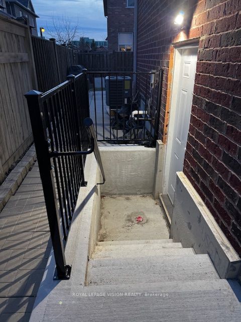 41 James Mccullough Road E Basement Property Photo 1