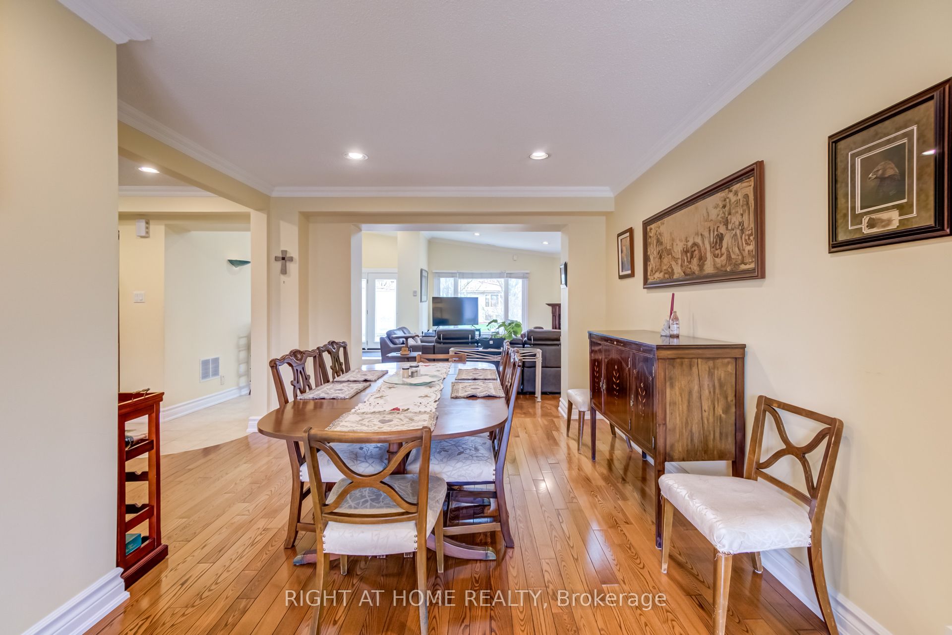 27 Sir Kay Drive Property Photo 6