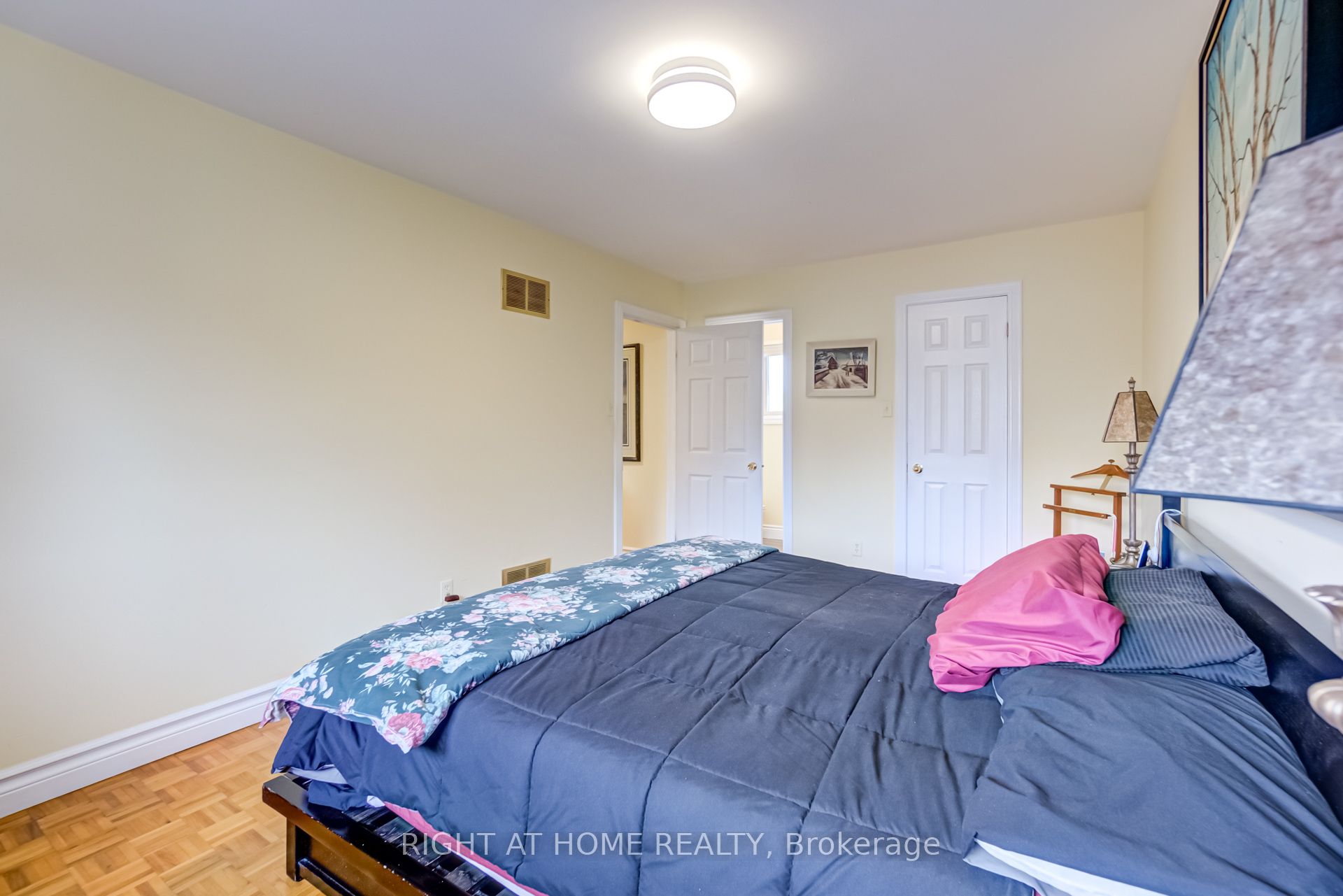 27 Sir Kay Drive Property Photo 13