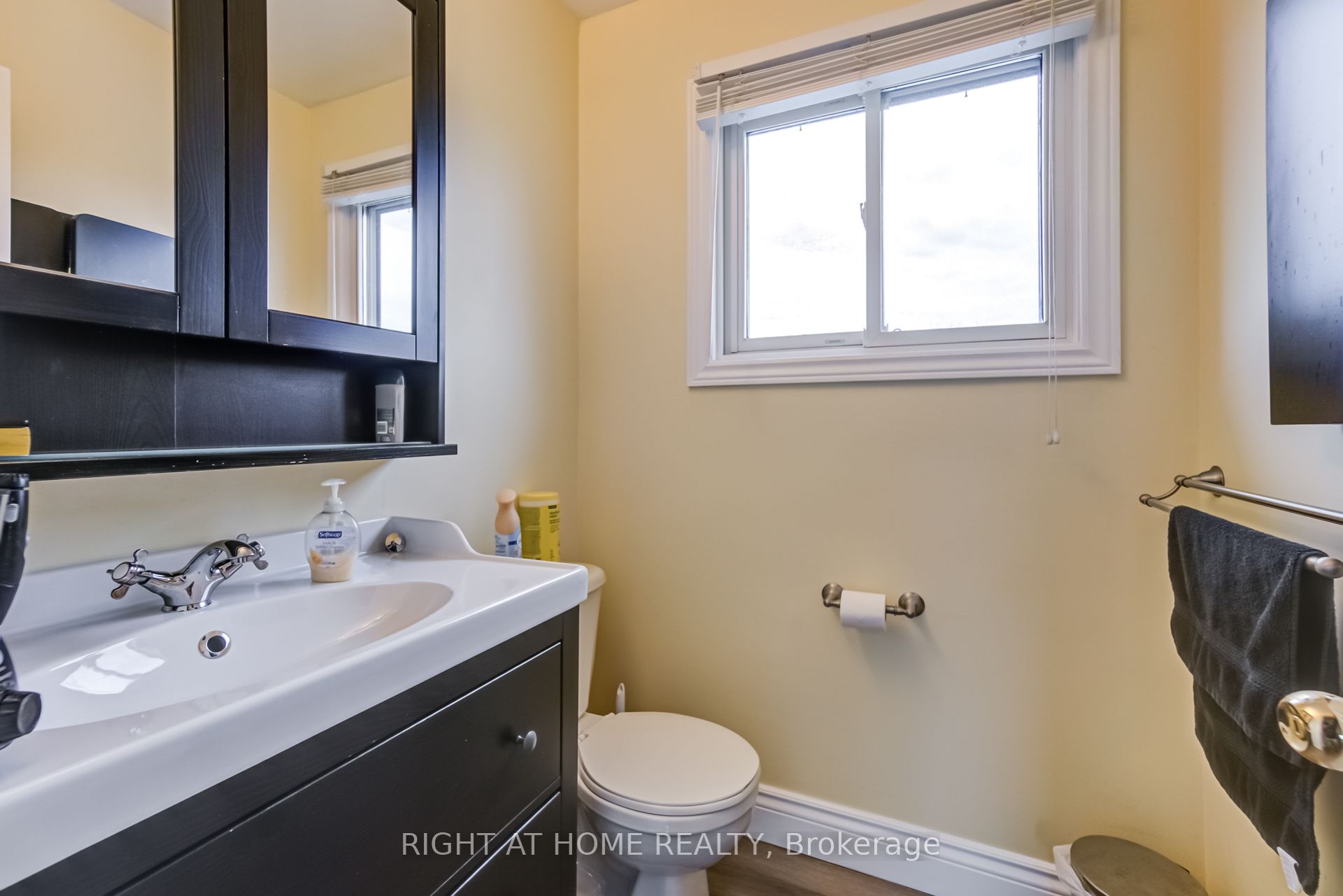 27 Sir Kay Drive Property Photo 14