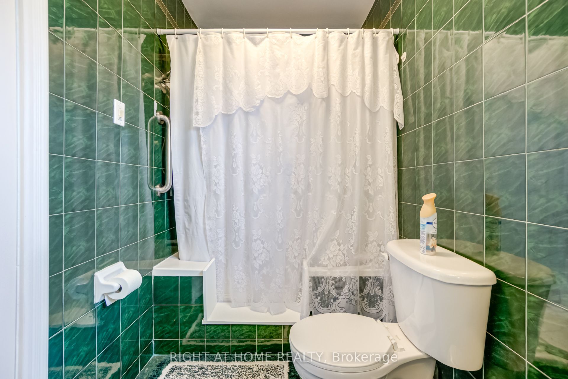 27 Sir Kay Drive Property Photo 20