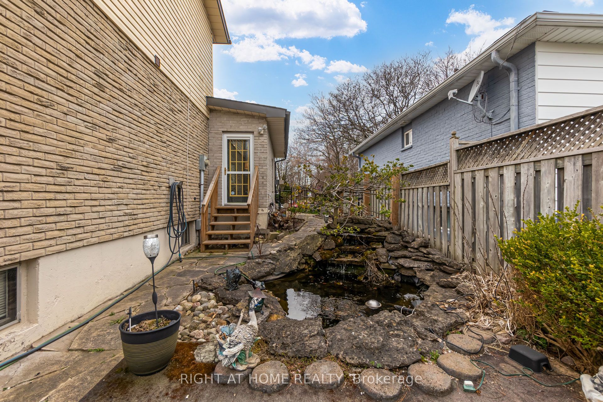 27 Sir Kay Drive Property Photo 26