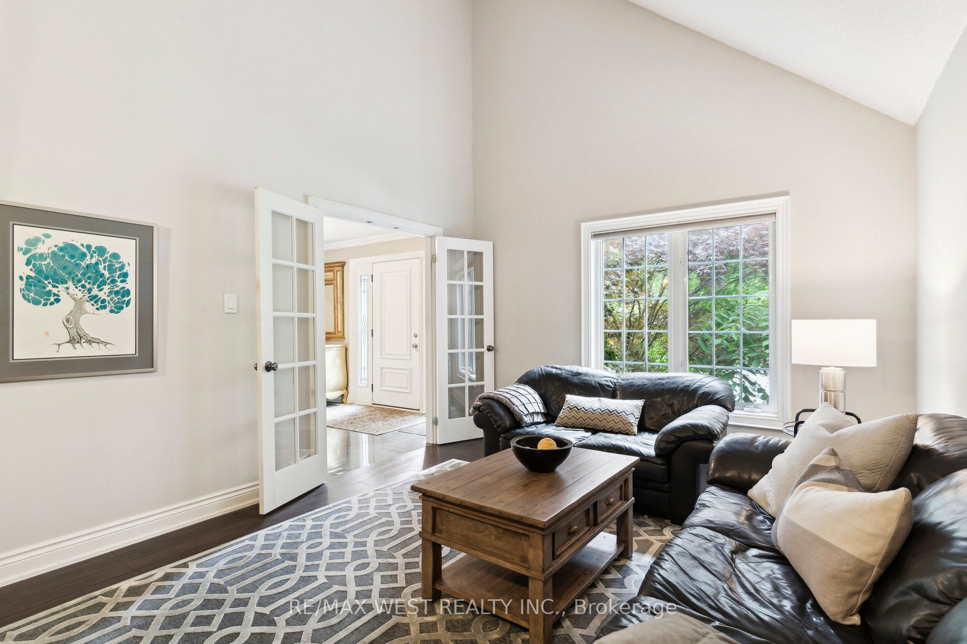 18 Harrowsmith Place Property Photo 2