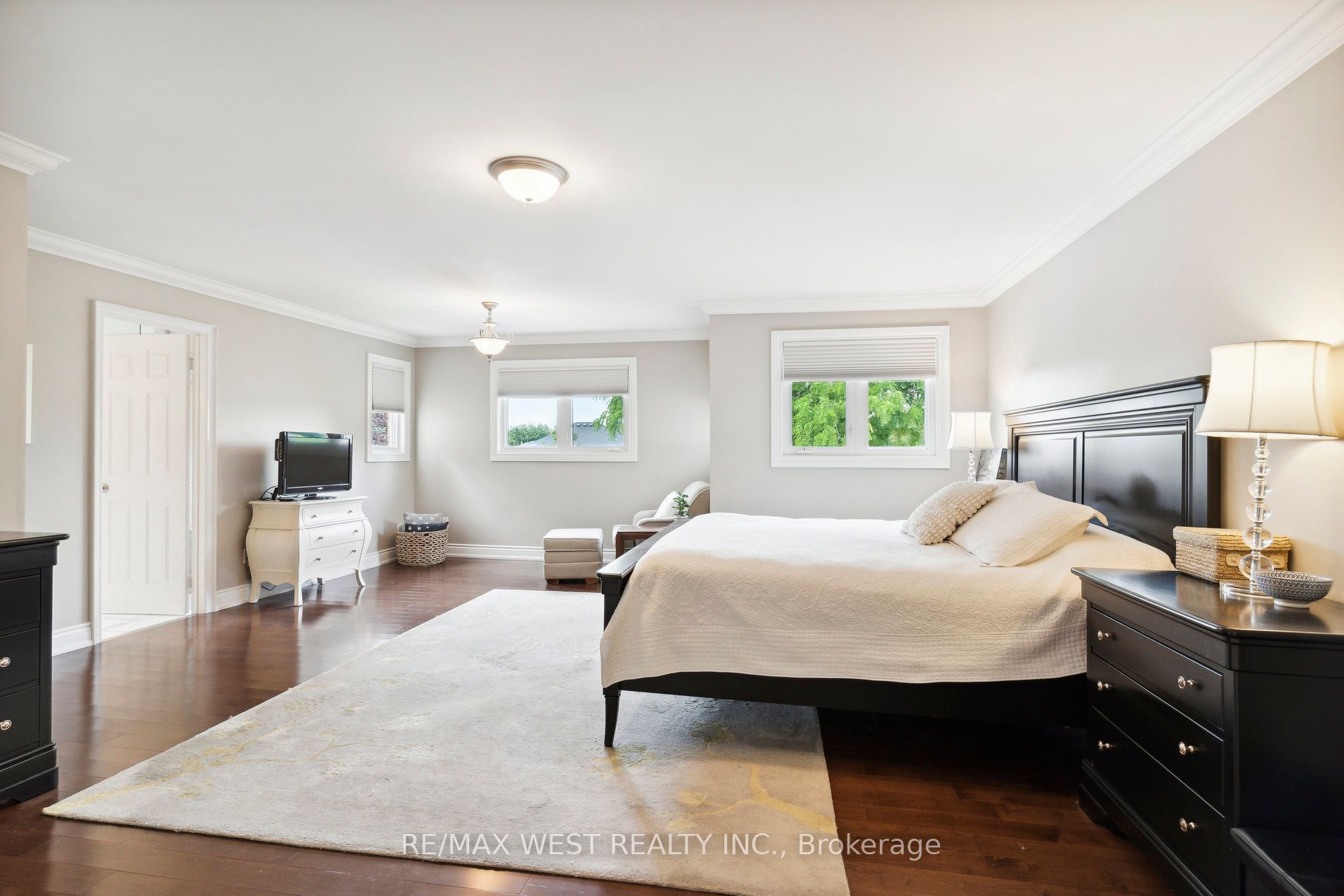 18 Harrowsmith Place Property Photo 13