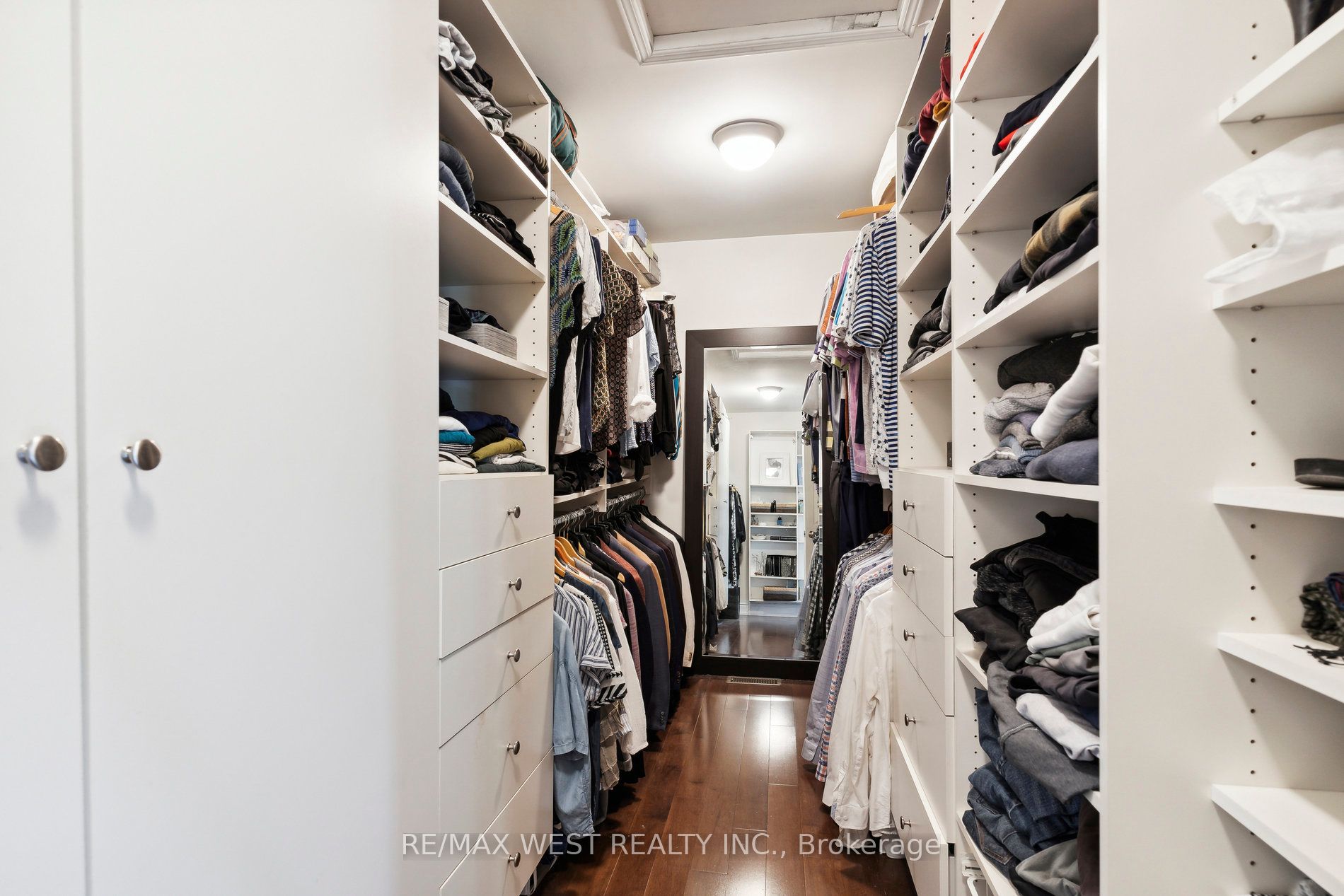 18 Harrowsmith Place Property Photo 15