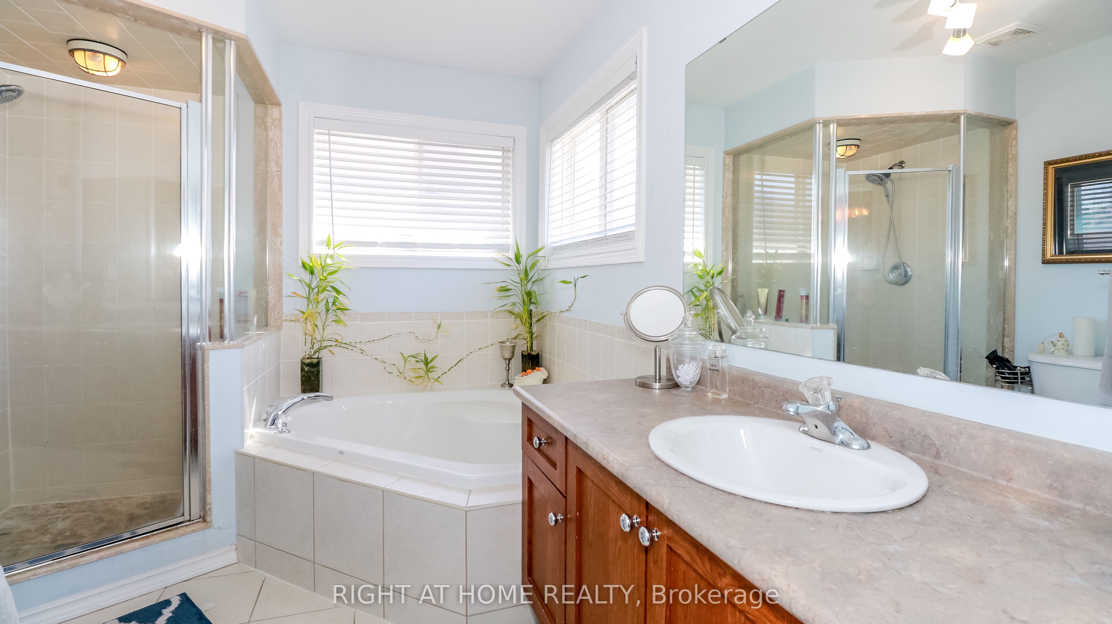 2072 Wilson Street Property Photo 12