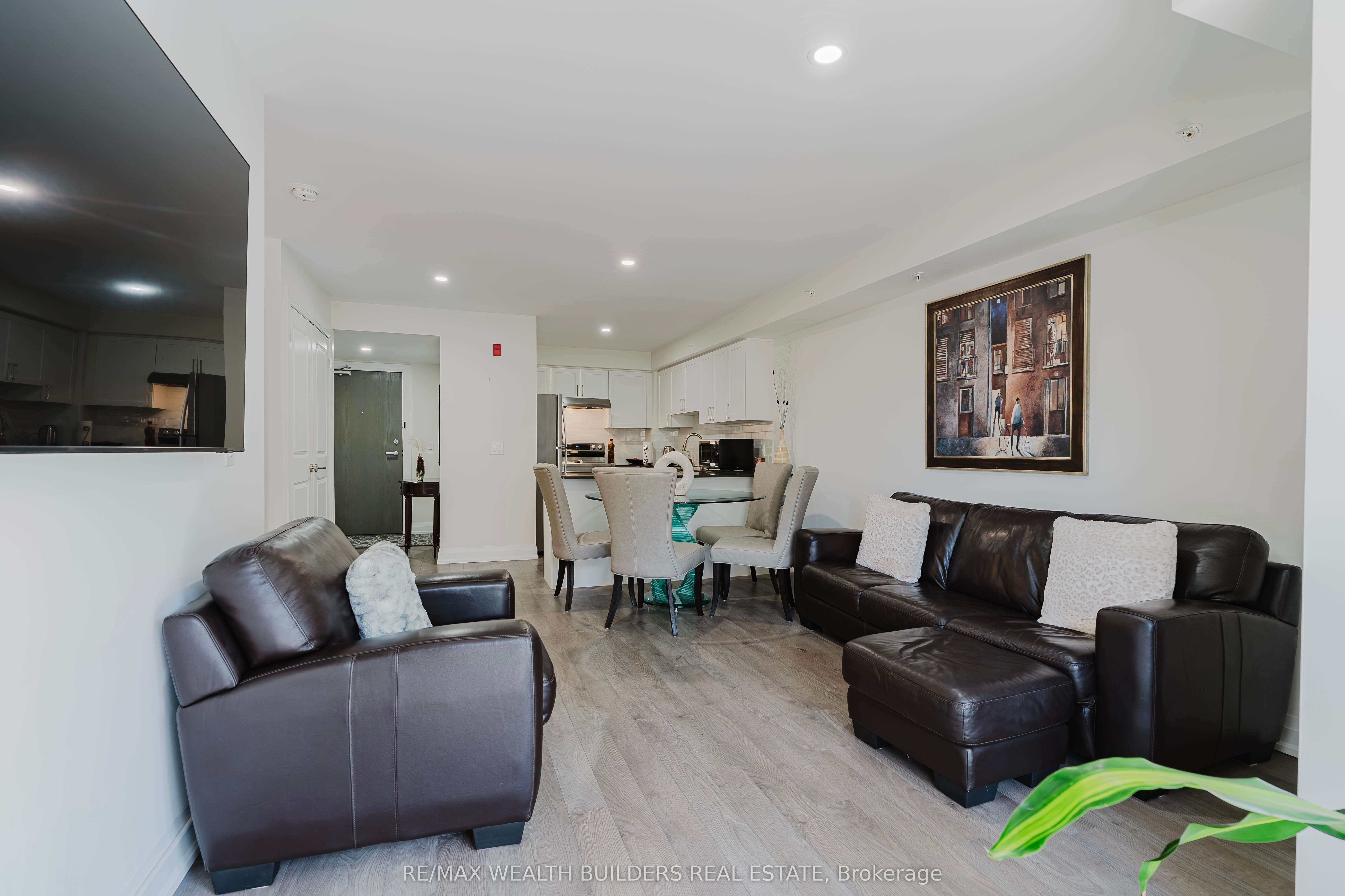 #2216 - 481 Rupert Avenue Property Photo 4