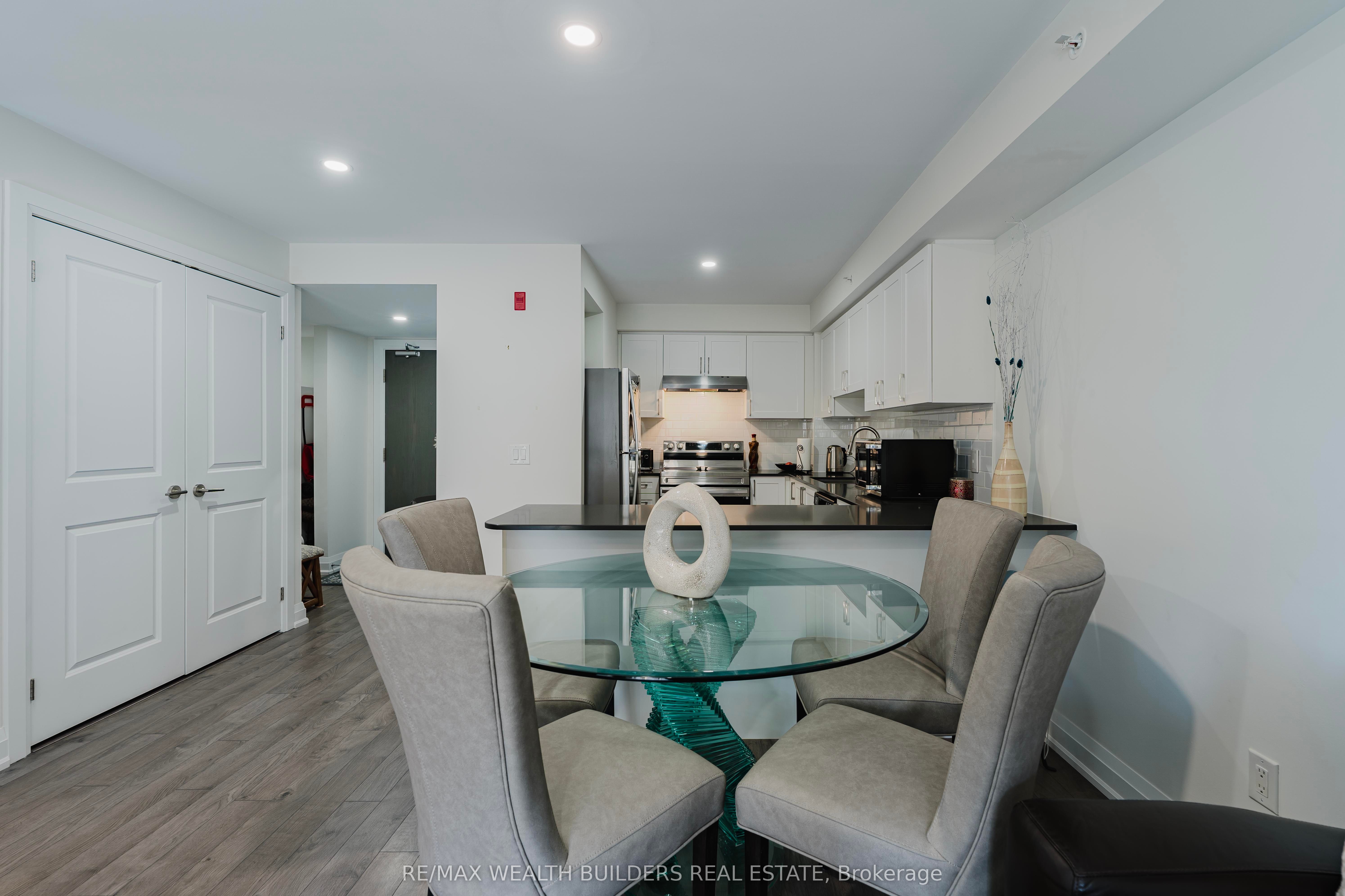 #2216 - 481 Rupert Avenue Property Photo 5