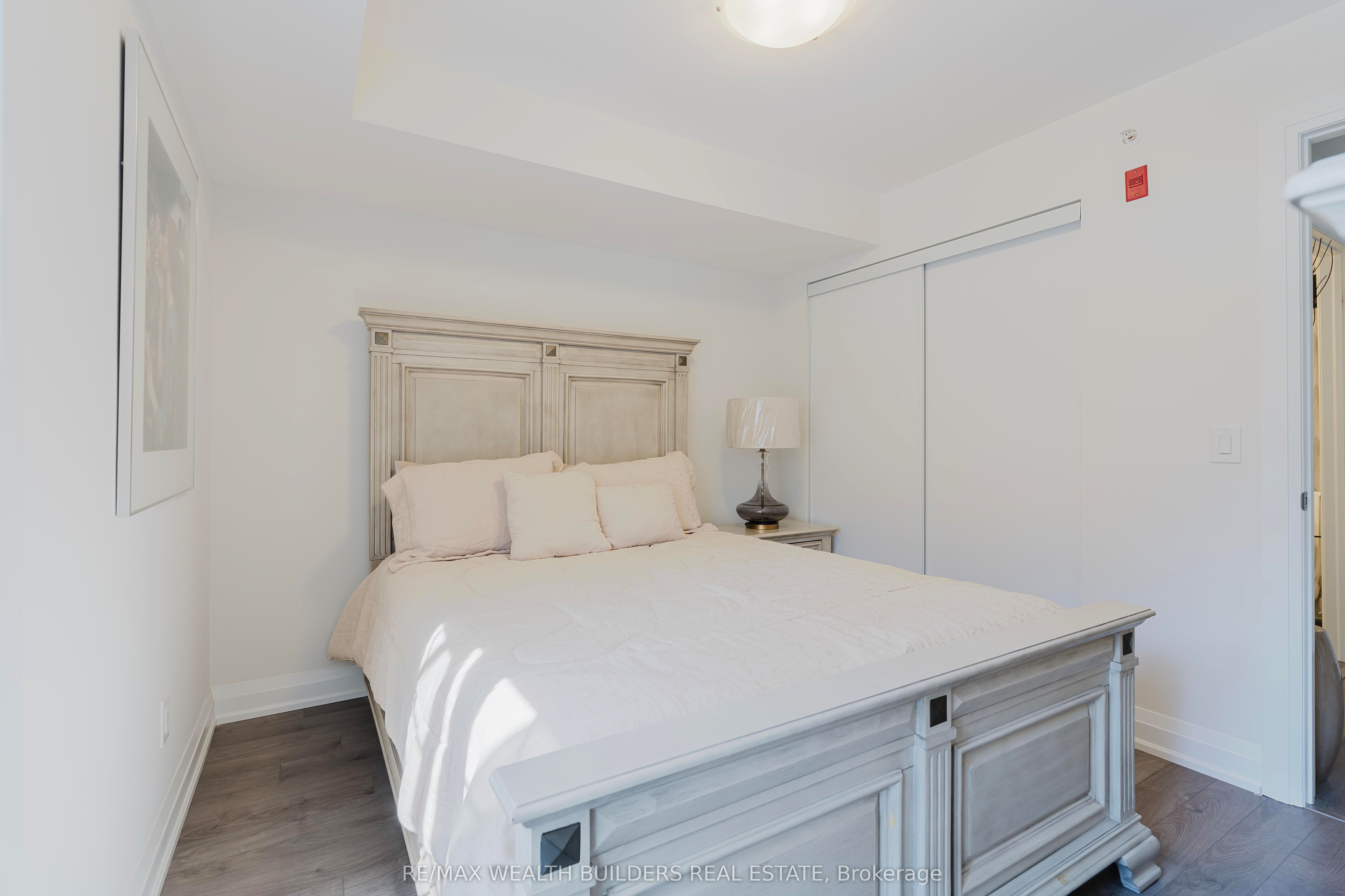 #2216 - 481 Rupert Avenue Property Photo 9