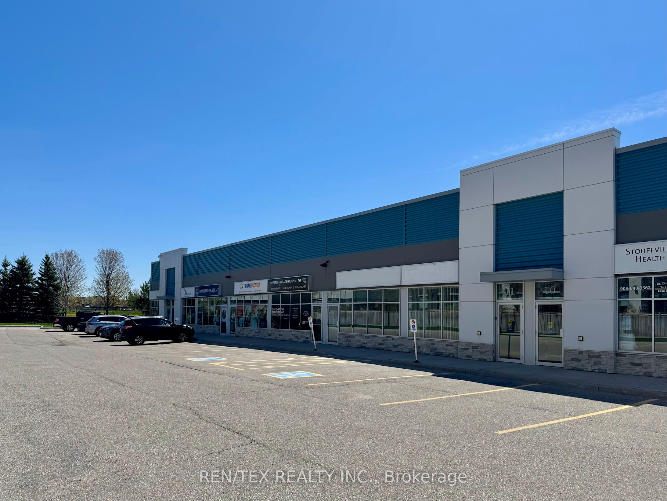 155 Mostar Street 11 Property Photo 5