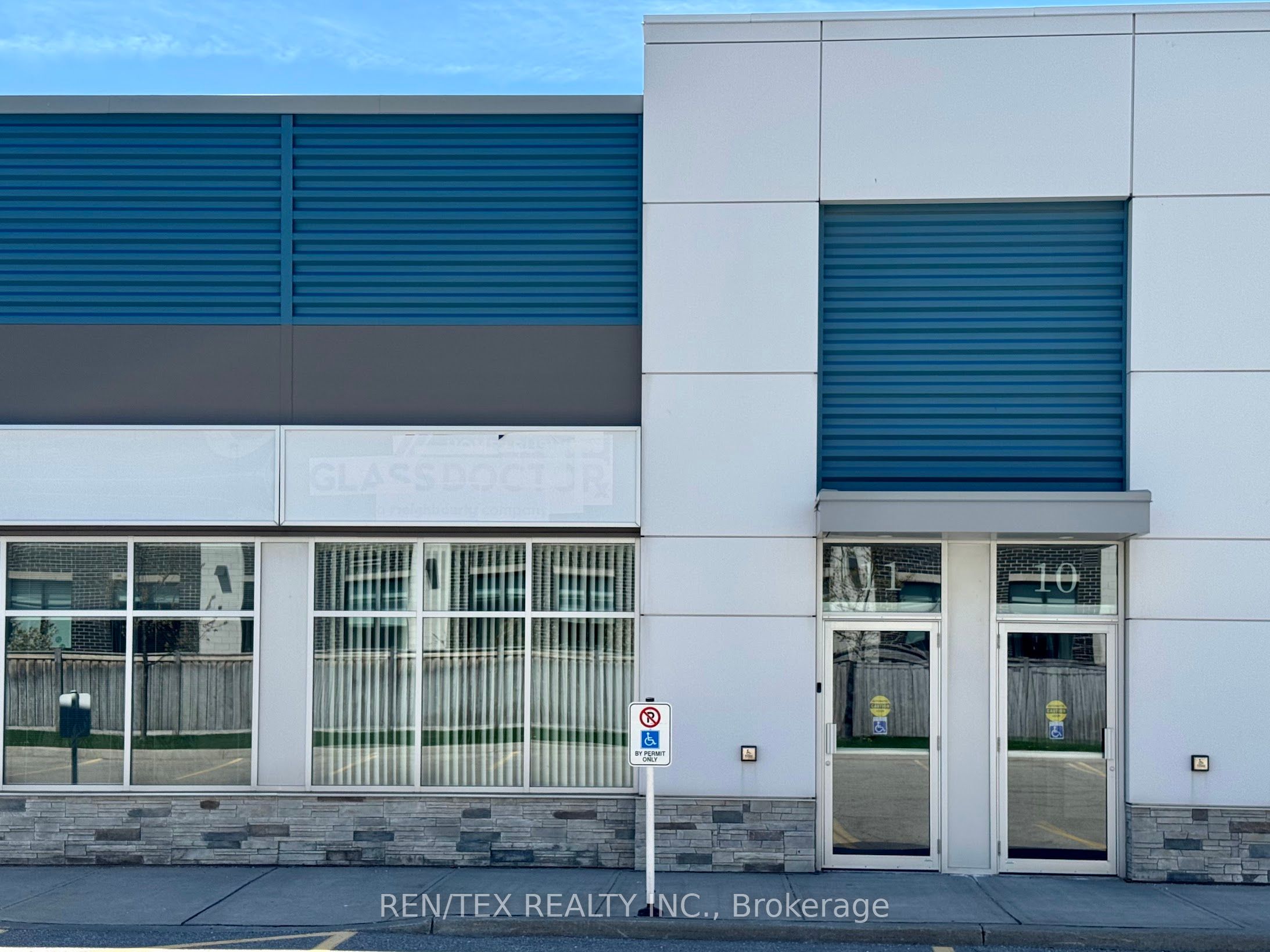 155 Mostar Street 11 Property Photo 8