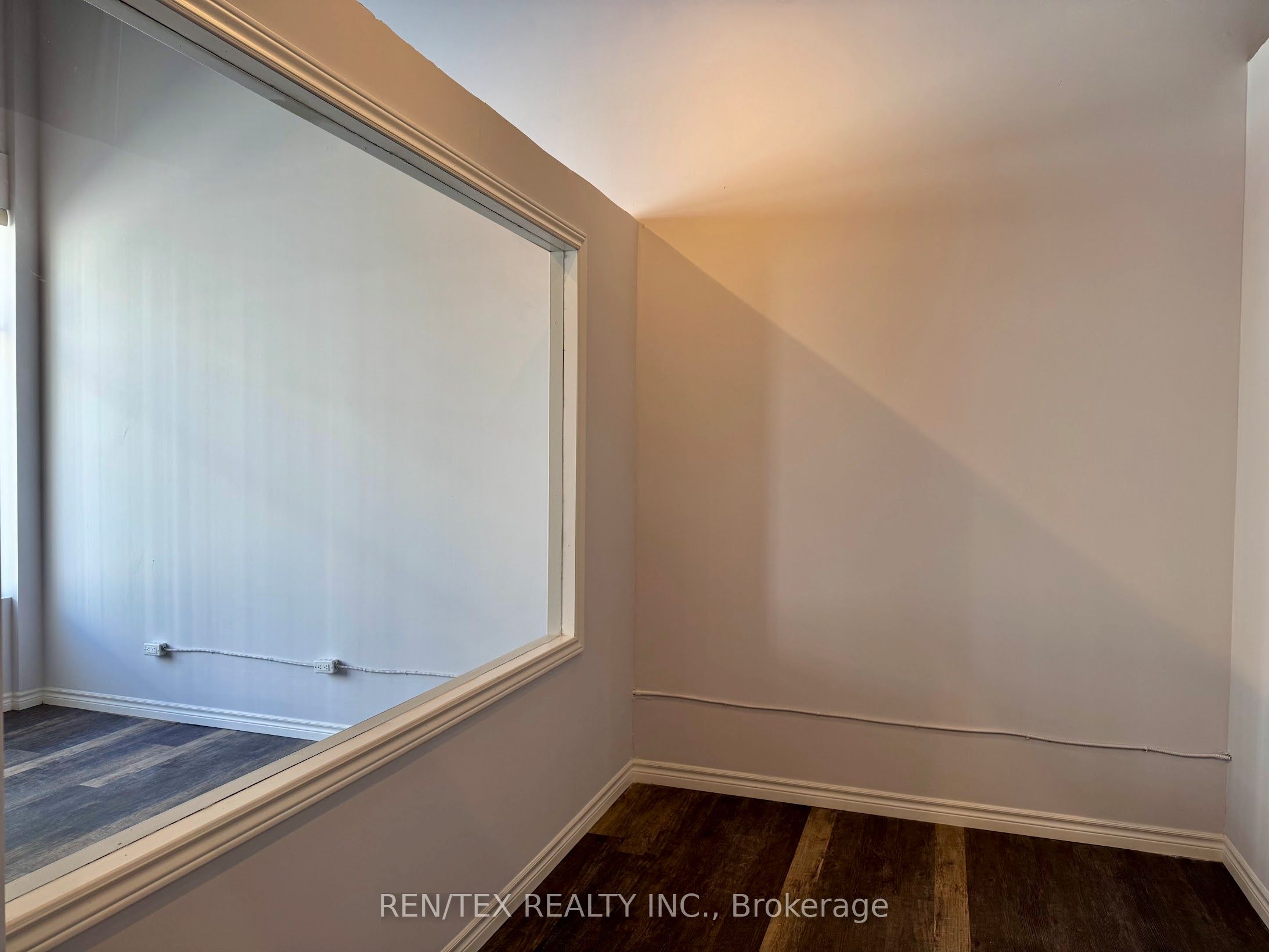 155 Mostar Street 11 Property Photo 14