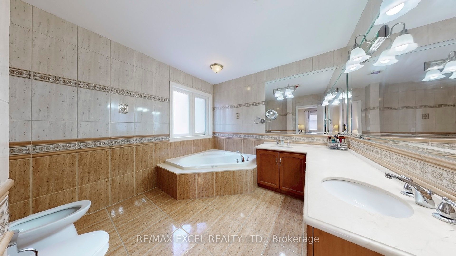 65 Pathlane Road Property Photo 24