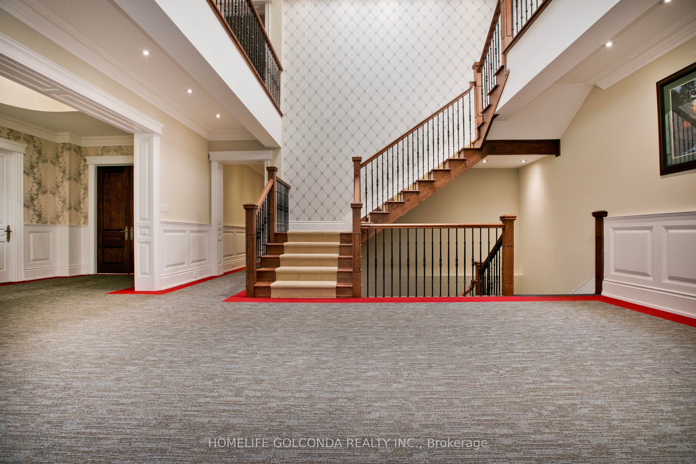 138 Centre Street Property Photo 8