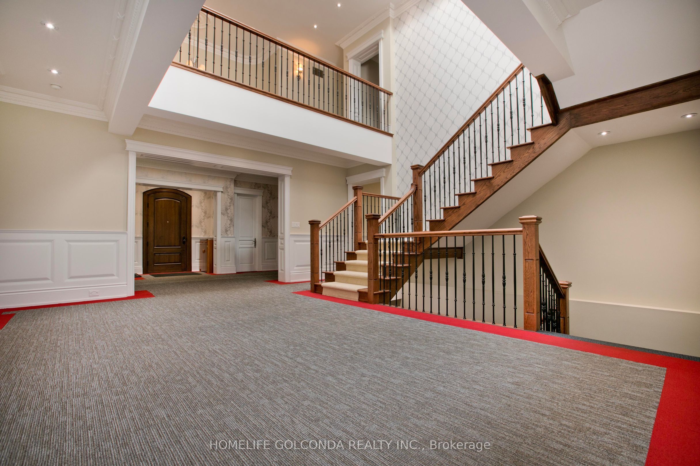 138 Centre Street Property Photo 9