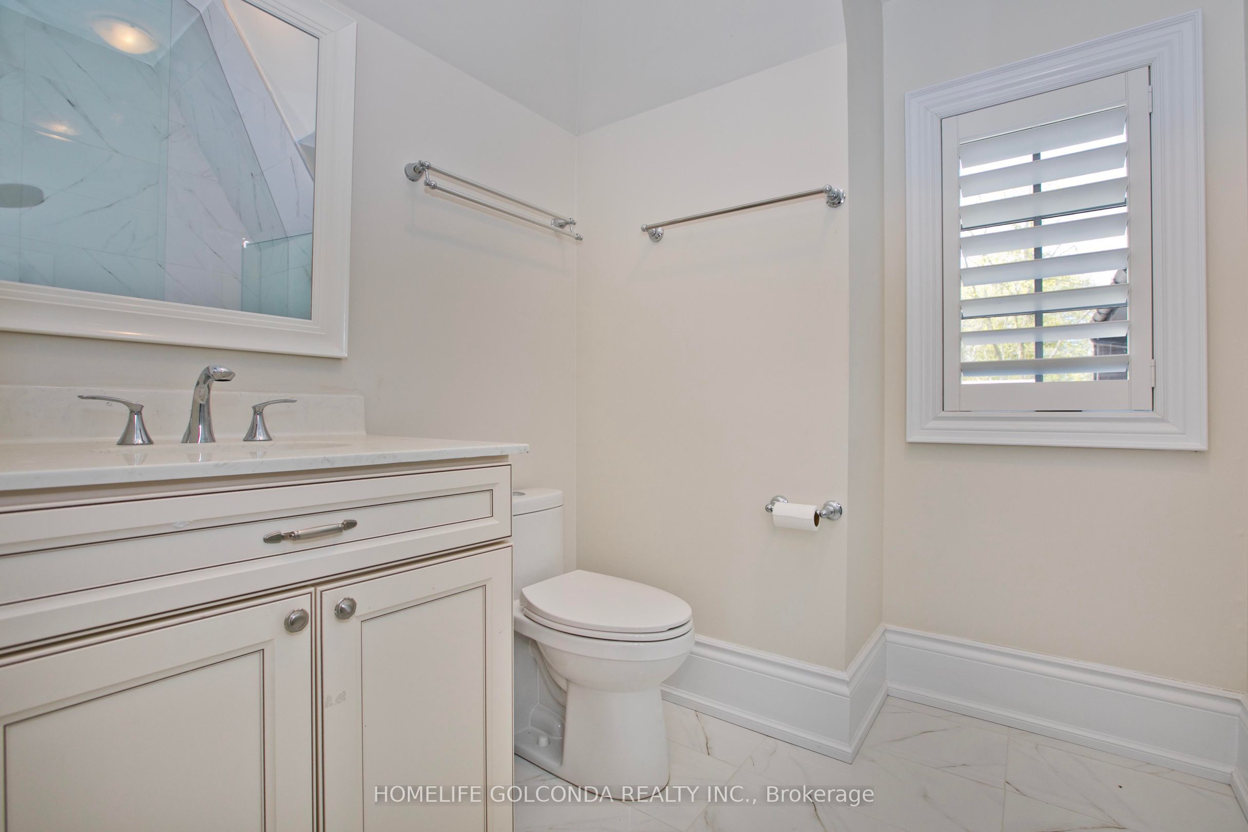138 Centre Street Property Photo 35