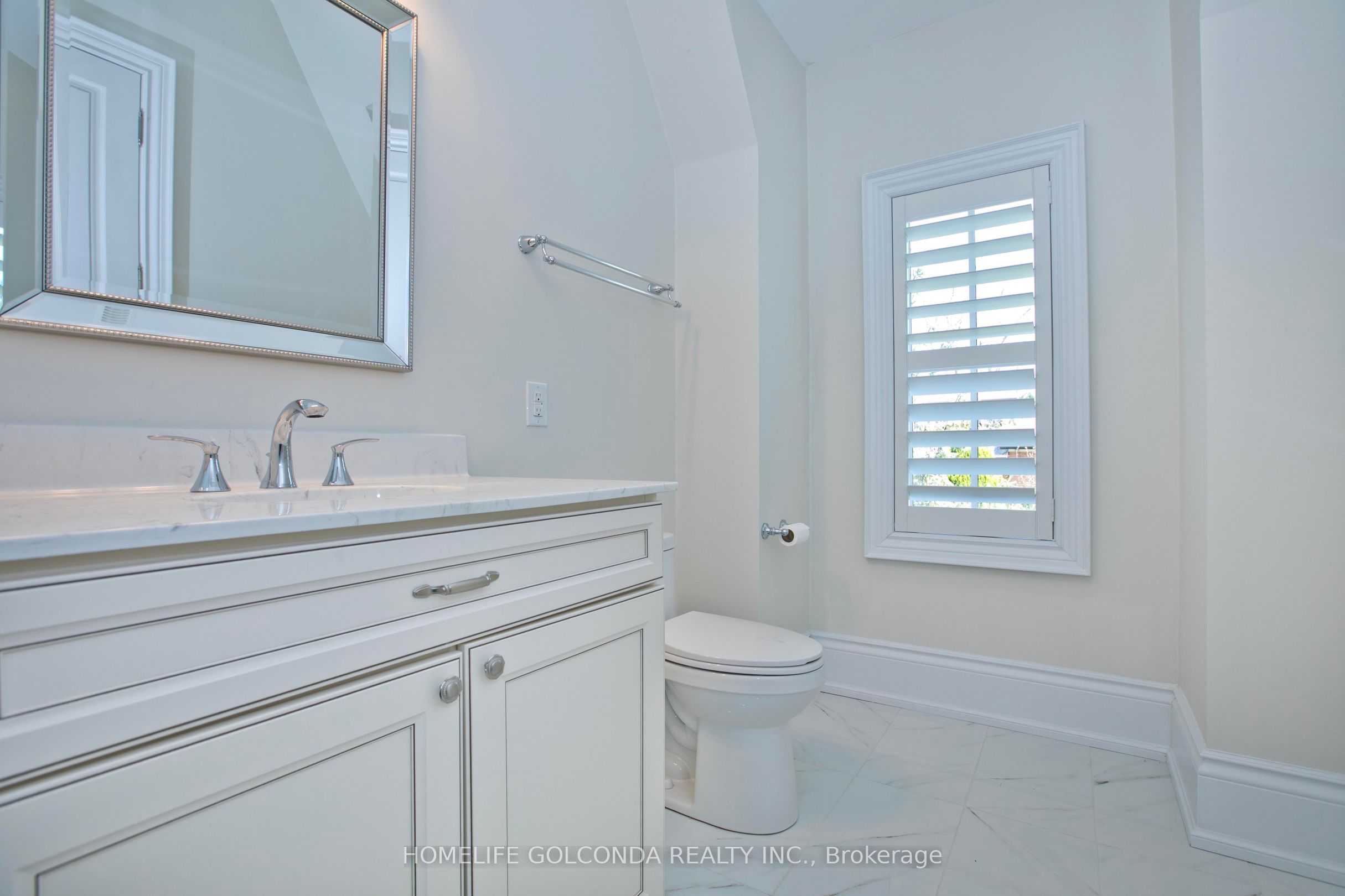 138 Centre Street Property Photo 44