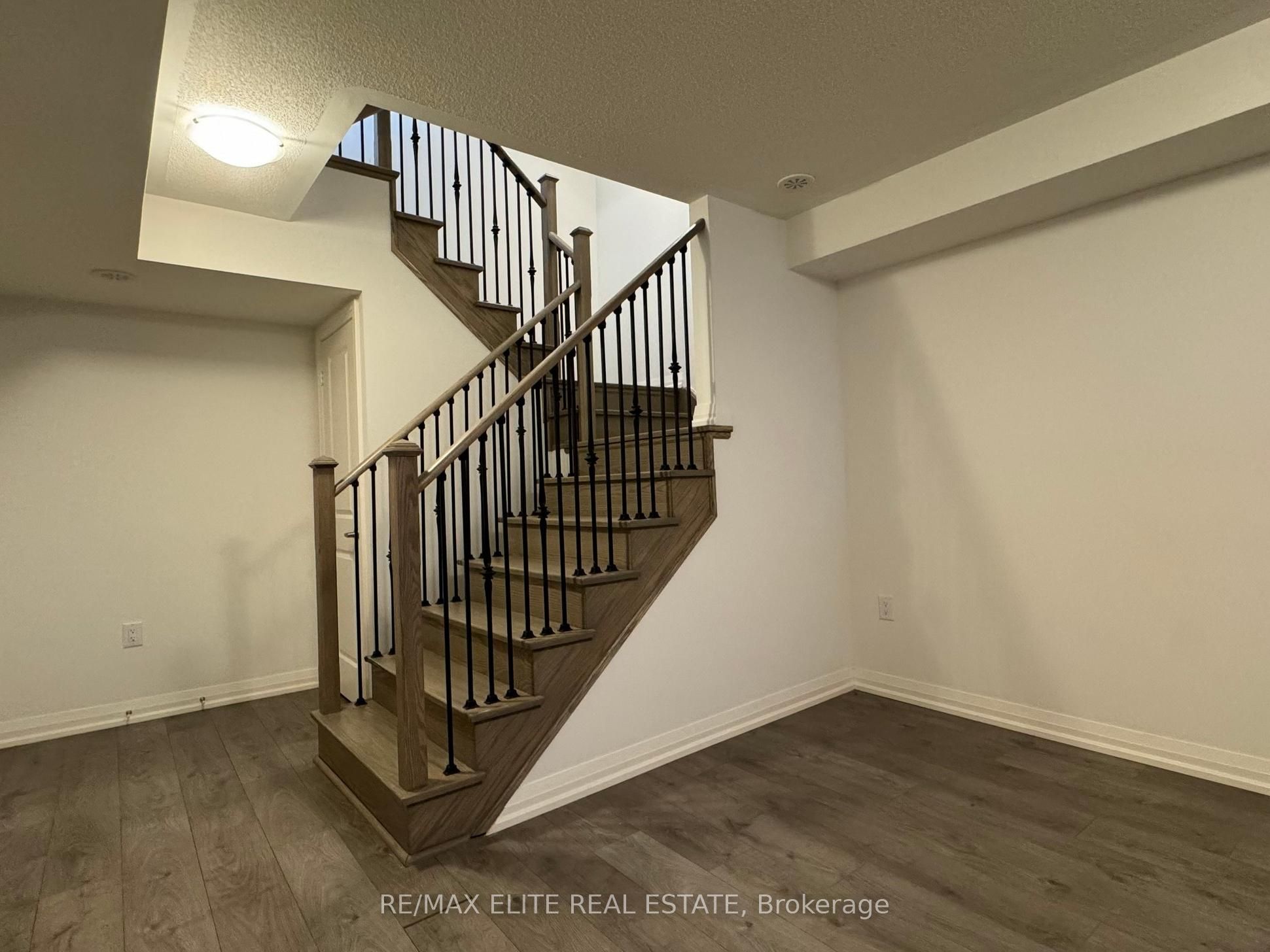 37 George Kirby Street Property Photo 15