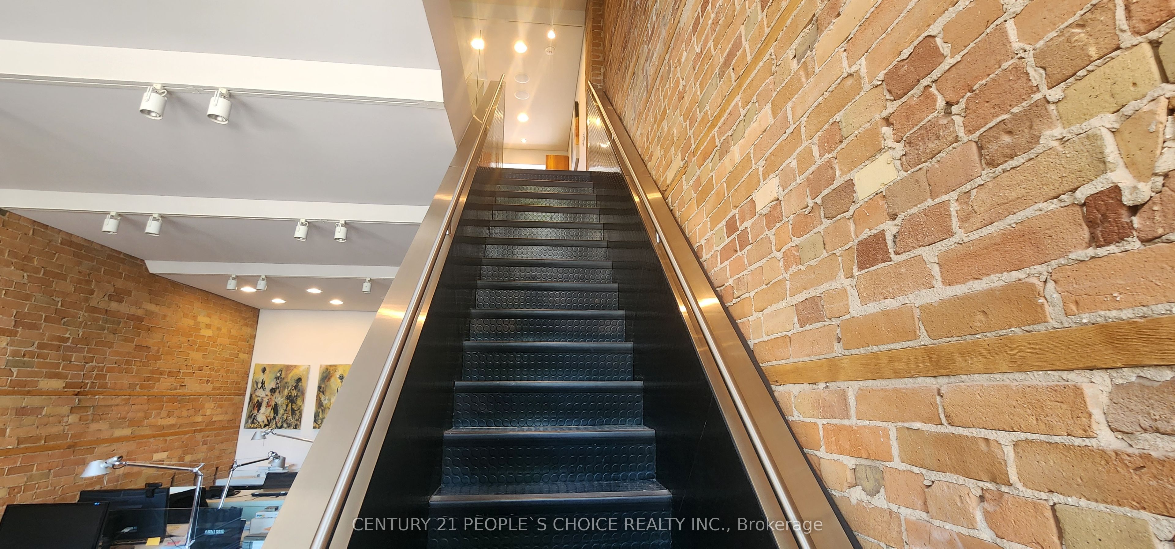 71 Victoria Street Property Photo 6