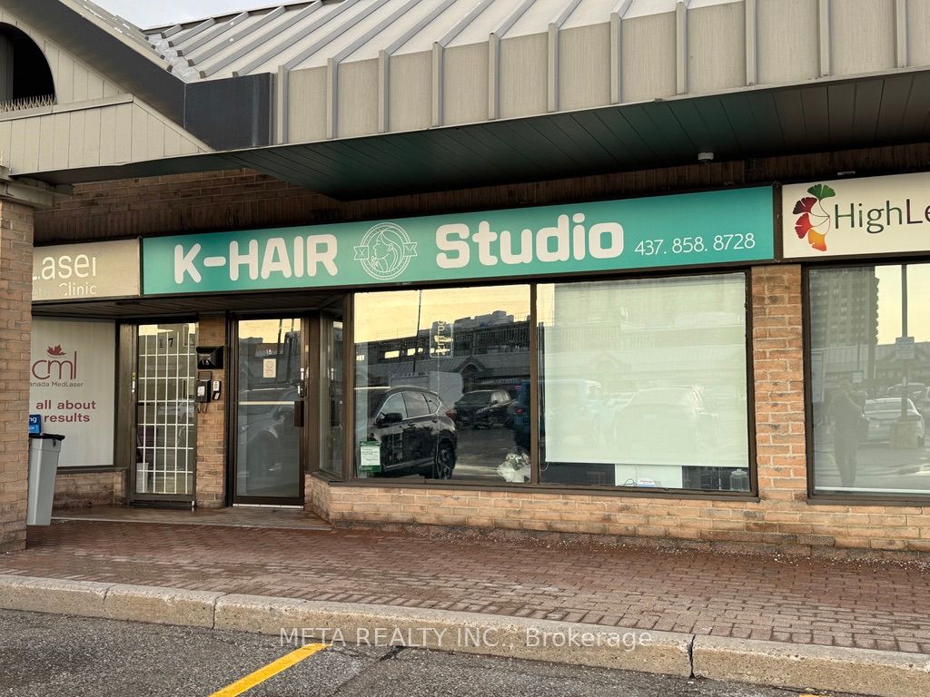 #18 - 390 Steeles Avenue Property Photo 5