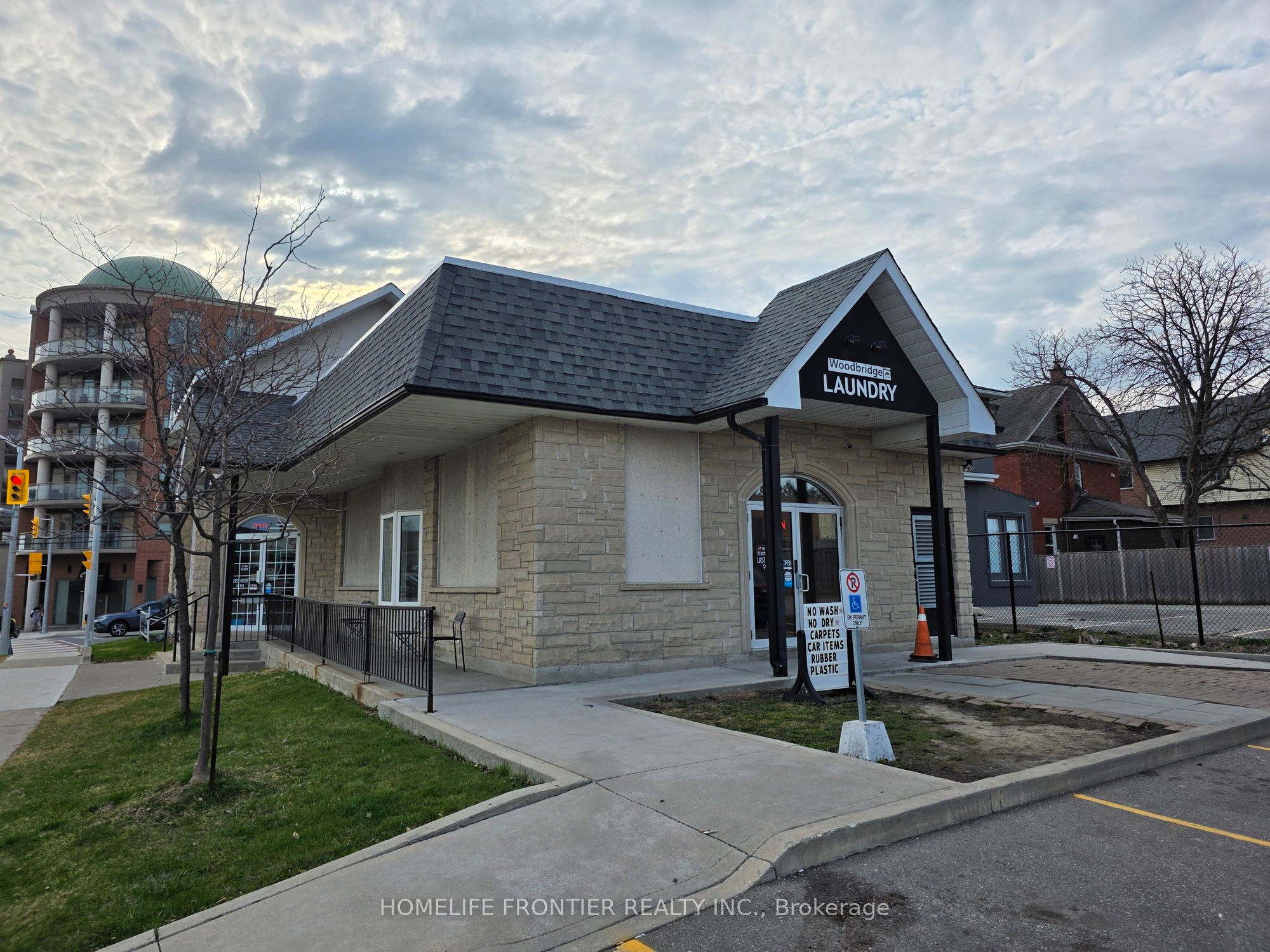 7944 Kipling Avenue Property Photo