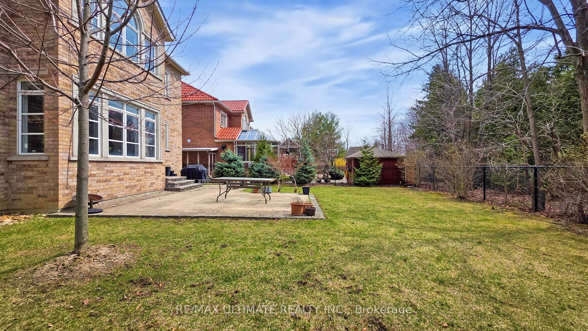 133 Cook's Mill Crescent Property Photo 29