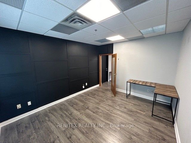 120 Woodstream Boulevard 4 2nd Property Photo 4
