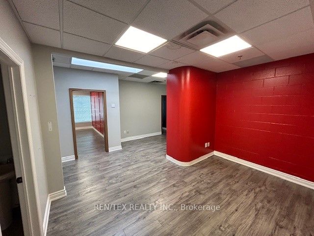 120 Woodstream Boulevard 4 2nd Property Photo 5