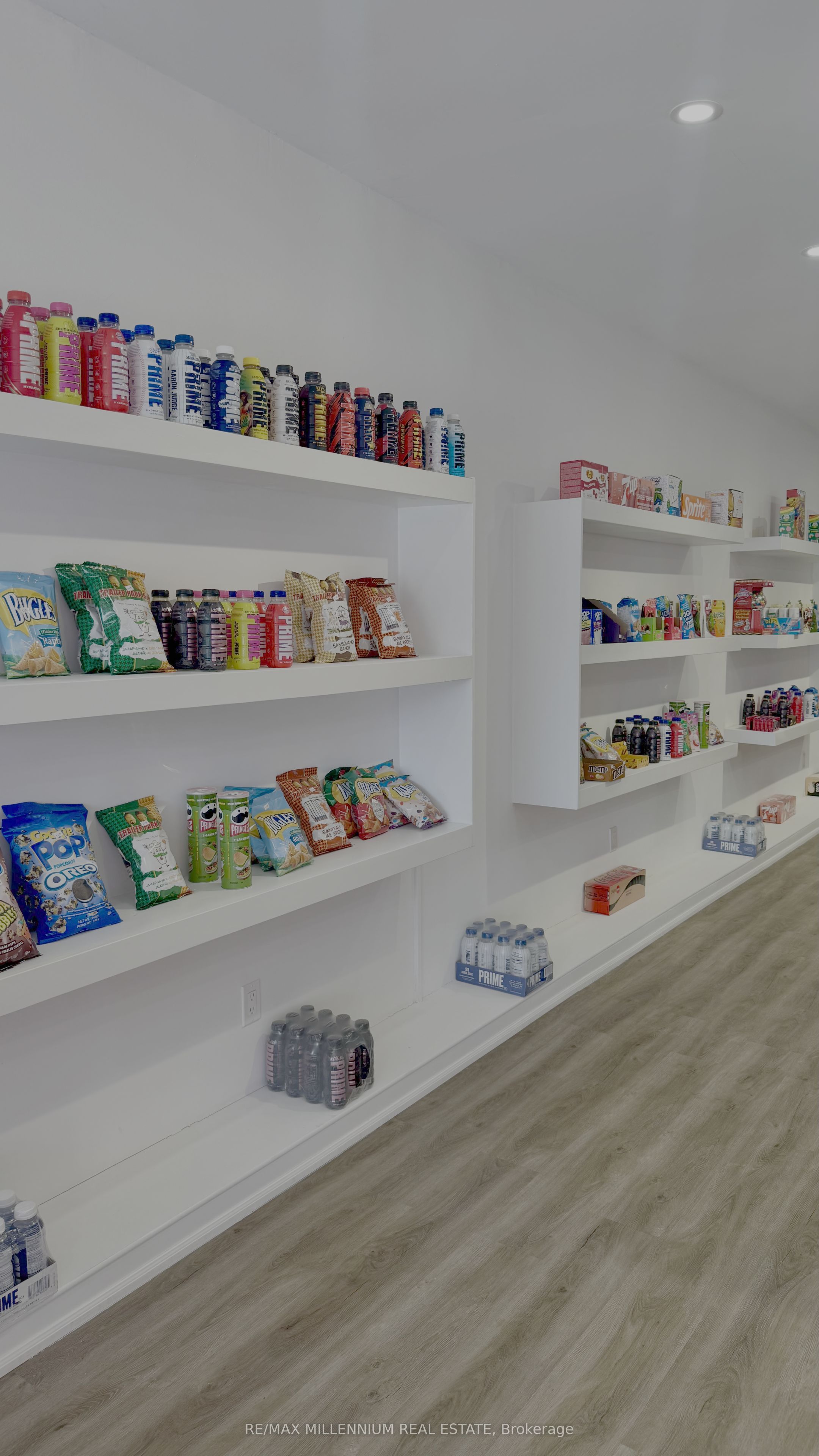 5328 7 Property Photo 5