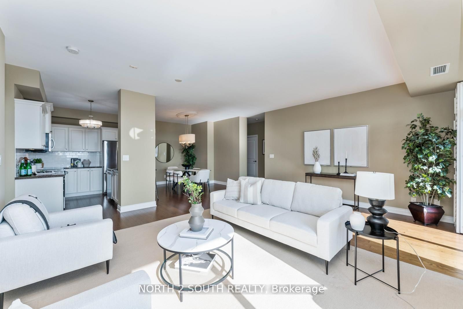 #521 - 281 Woodbridge Avenue Property Photo 1