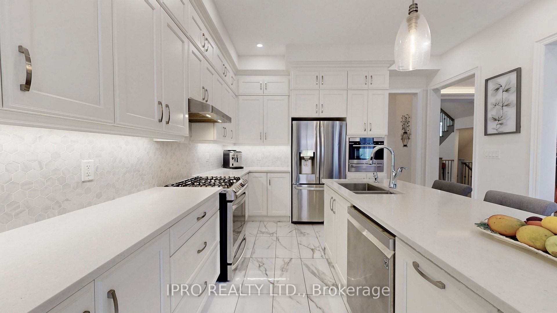 20 Clara May Avenue Property Photo 11