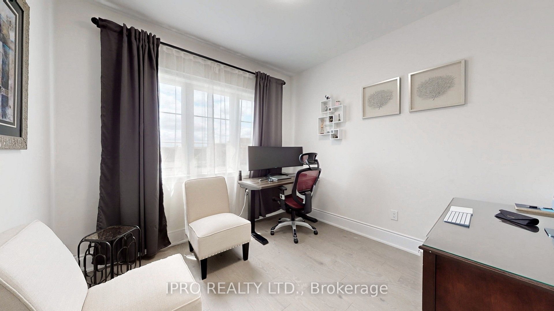 20 Clara May Avenue Property Photo 26