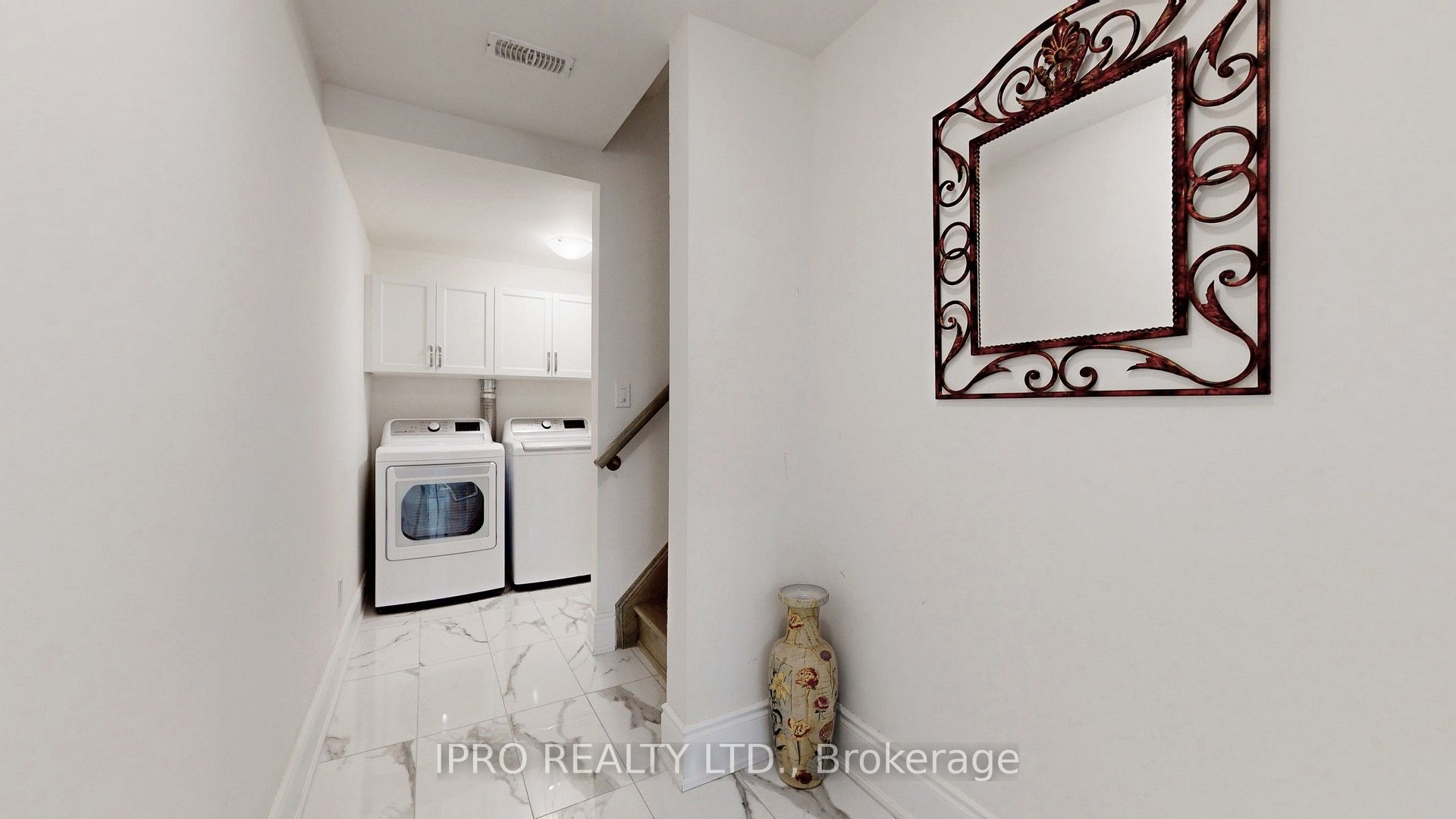 20 Clara May Avenue Property Photo 29