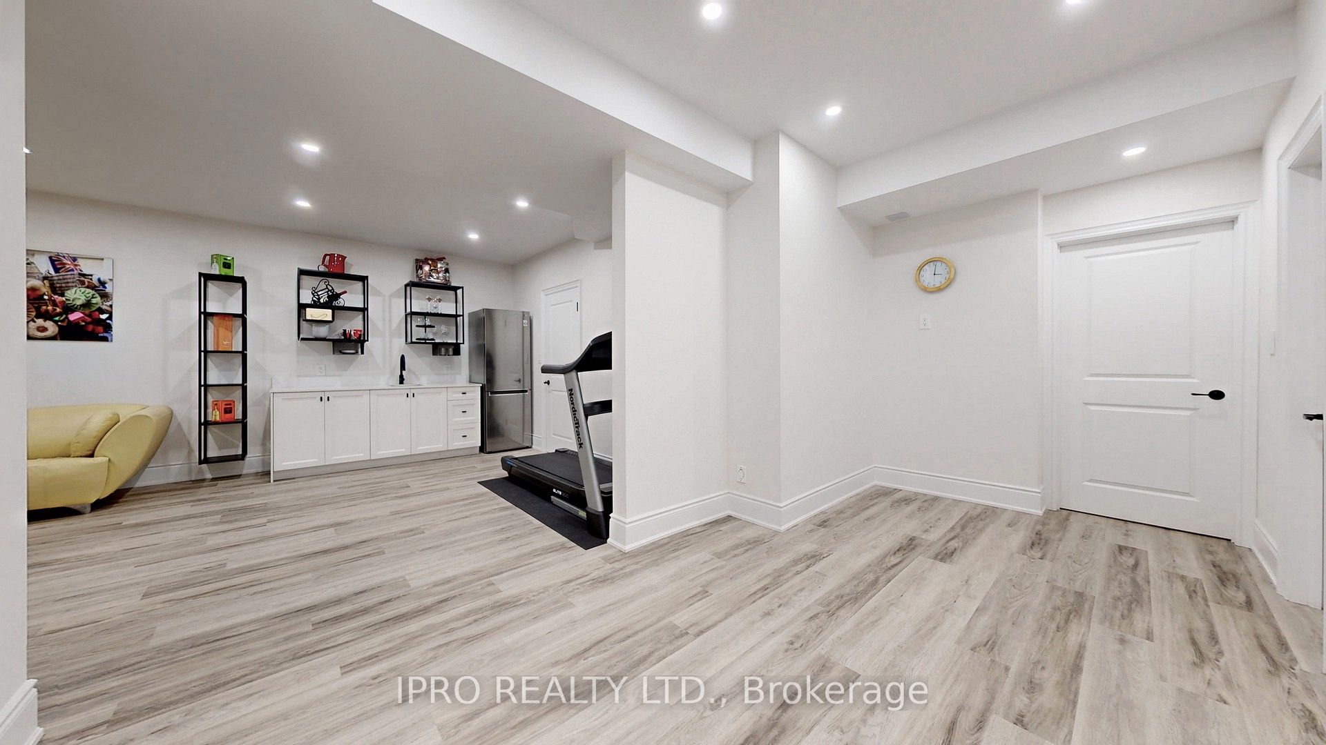 20 Clara May Avenue Property Photo 30