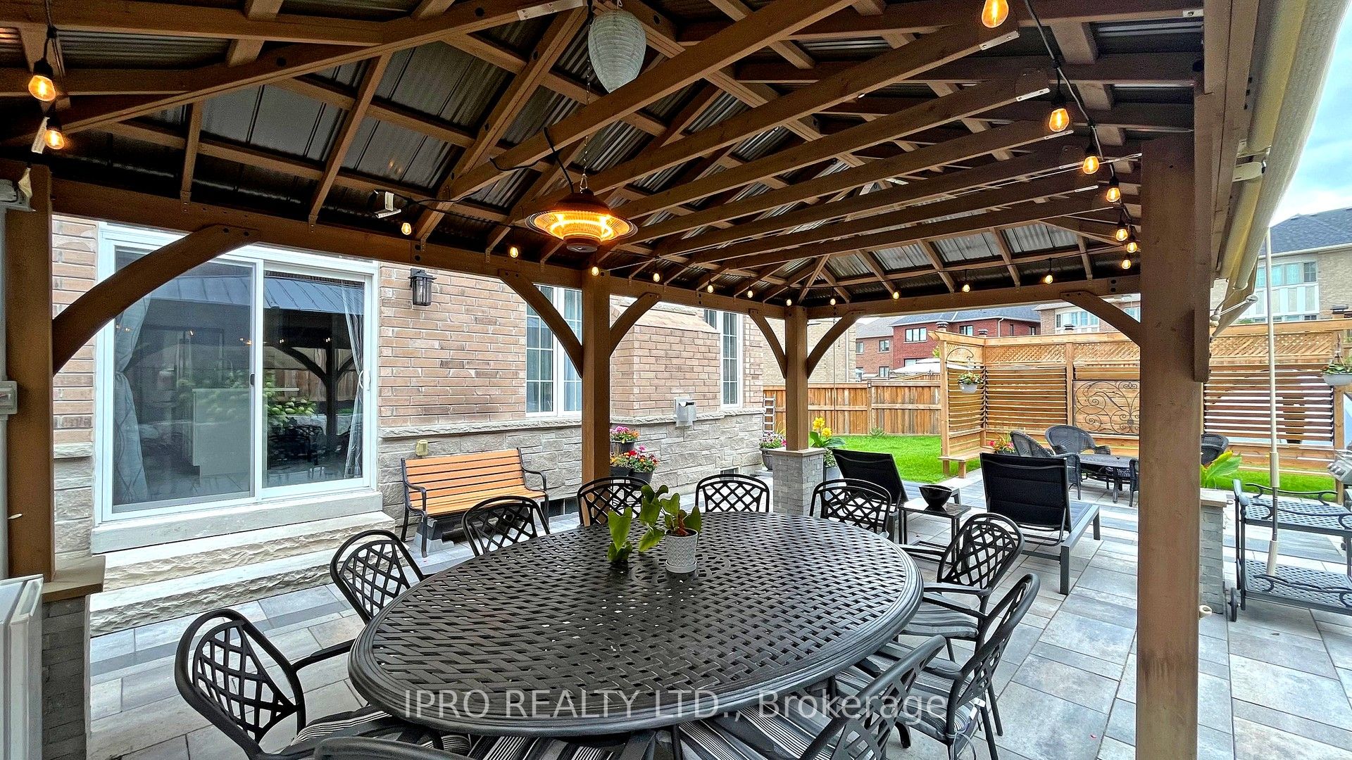 20 Clara May Avenue Property Photo 37