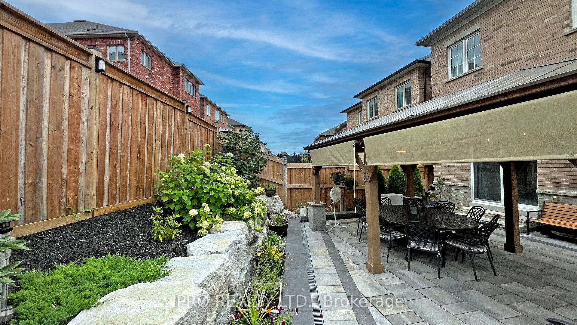 20 Clara May Avenue Property Photo 38