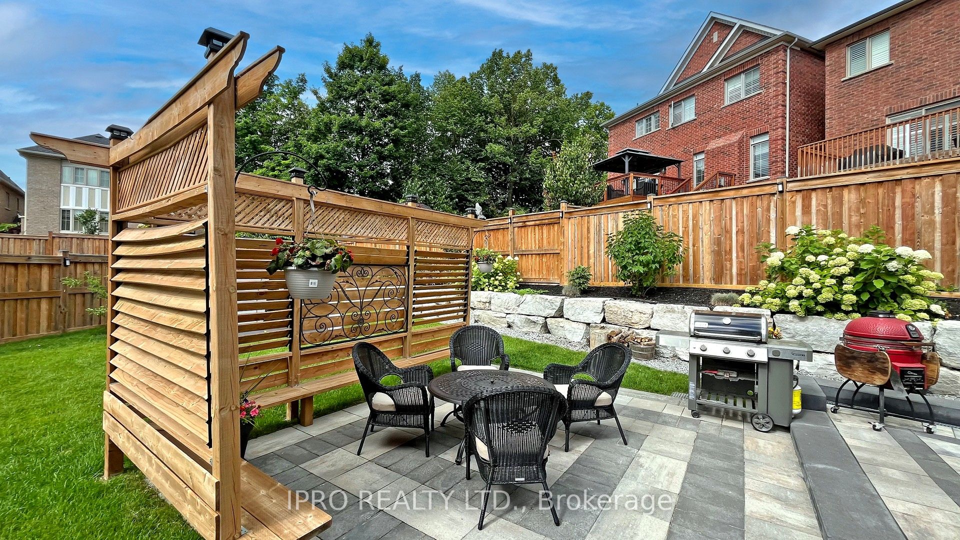 20 Clara May Avenue Property Photo 39